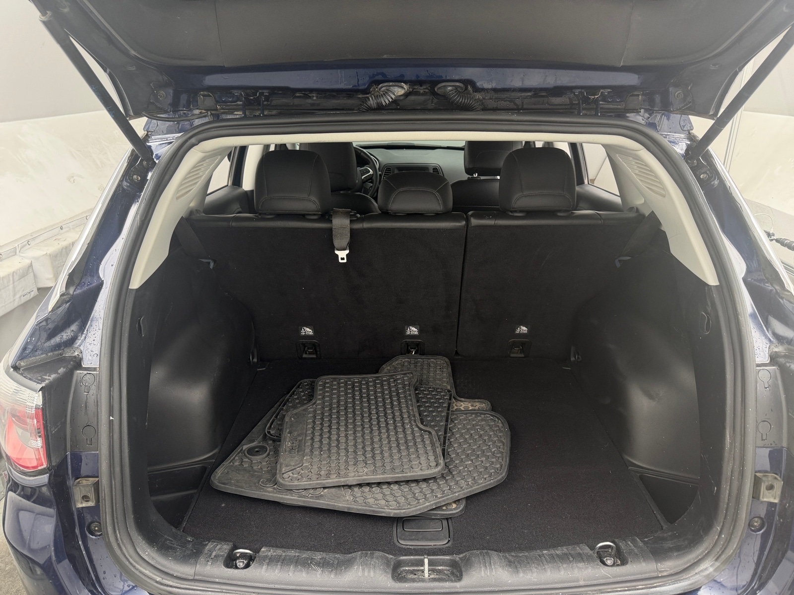 Thumbnail: 2019 Jeep Compass - 7