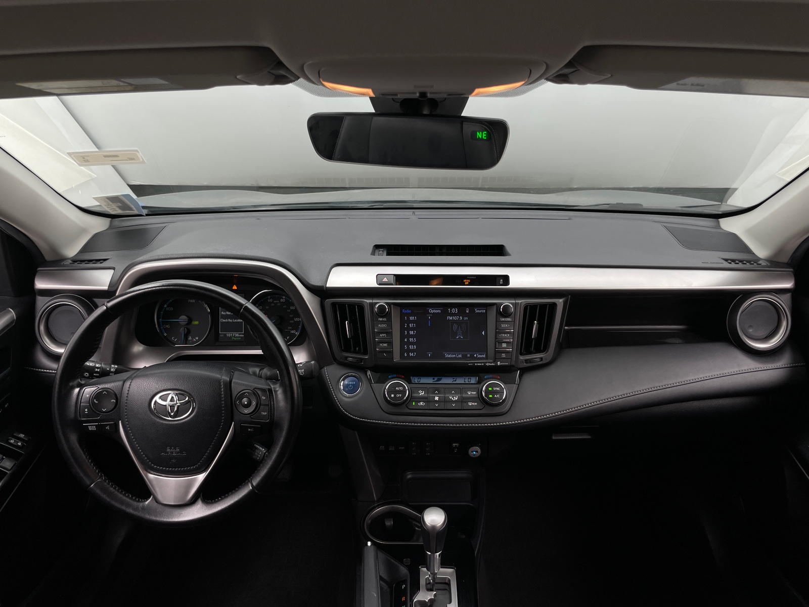 Thumbnail: 2016 Toyota RAV4 - 2