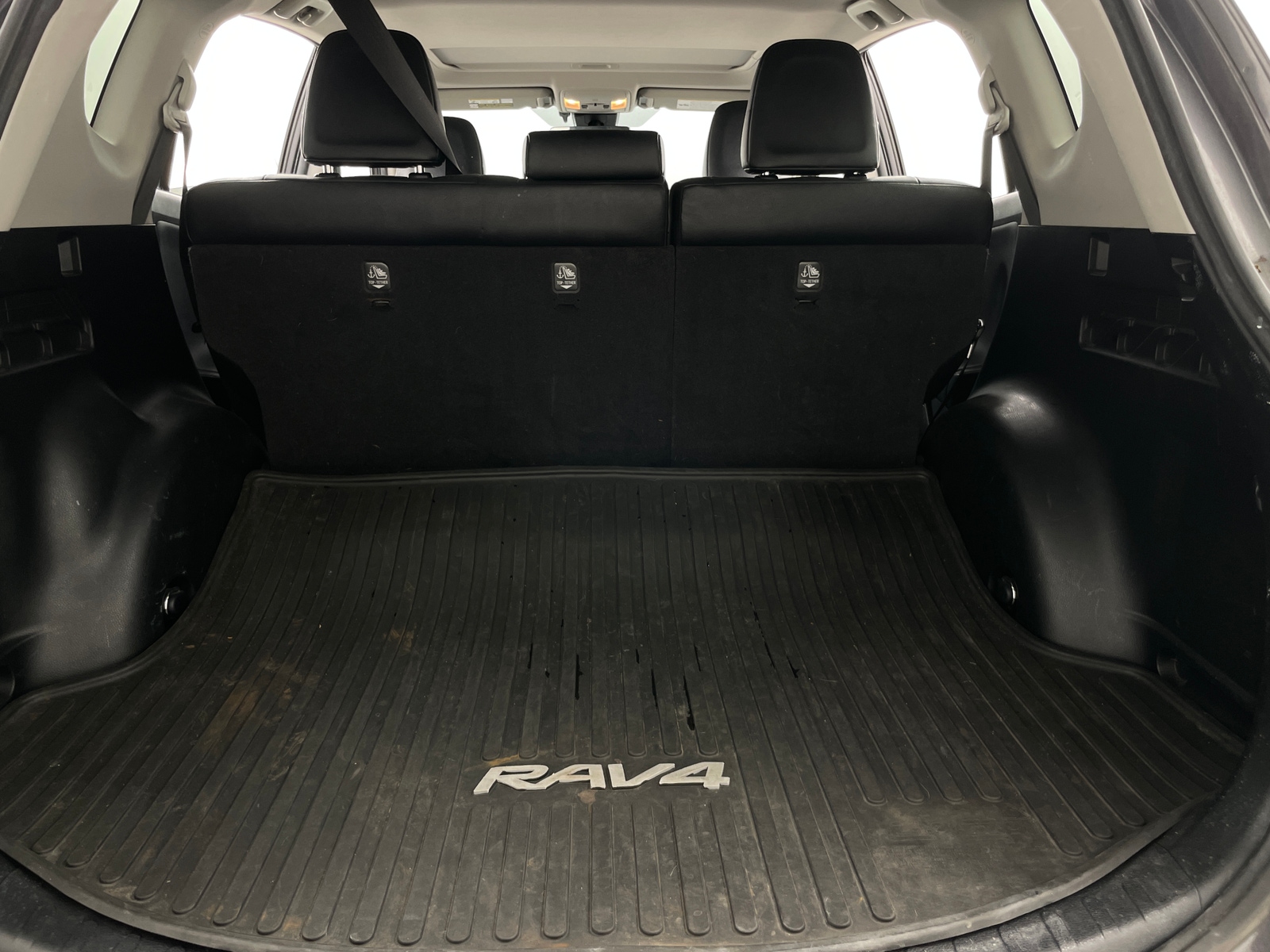 Thumbnail: 2016 Toyota RAV4 - 6