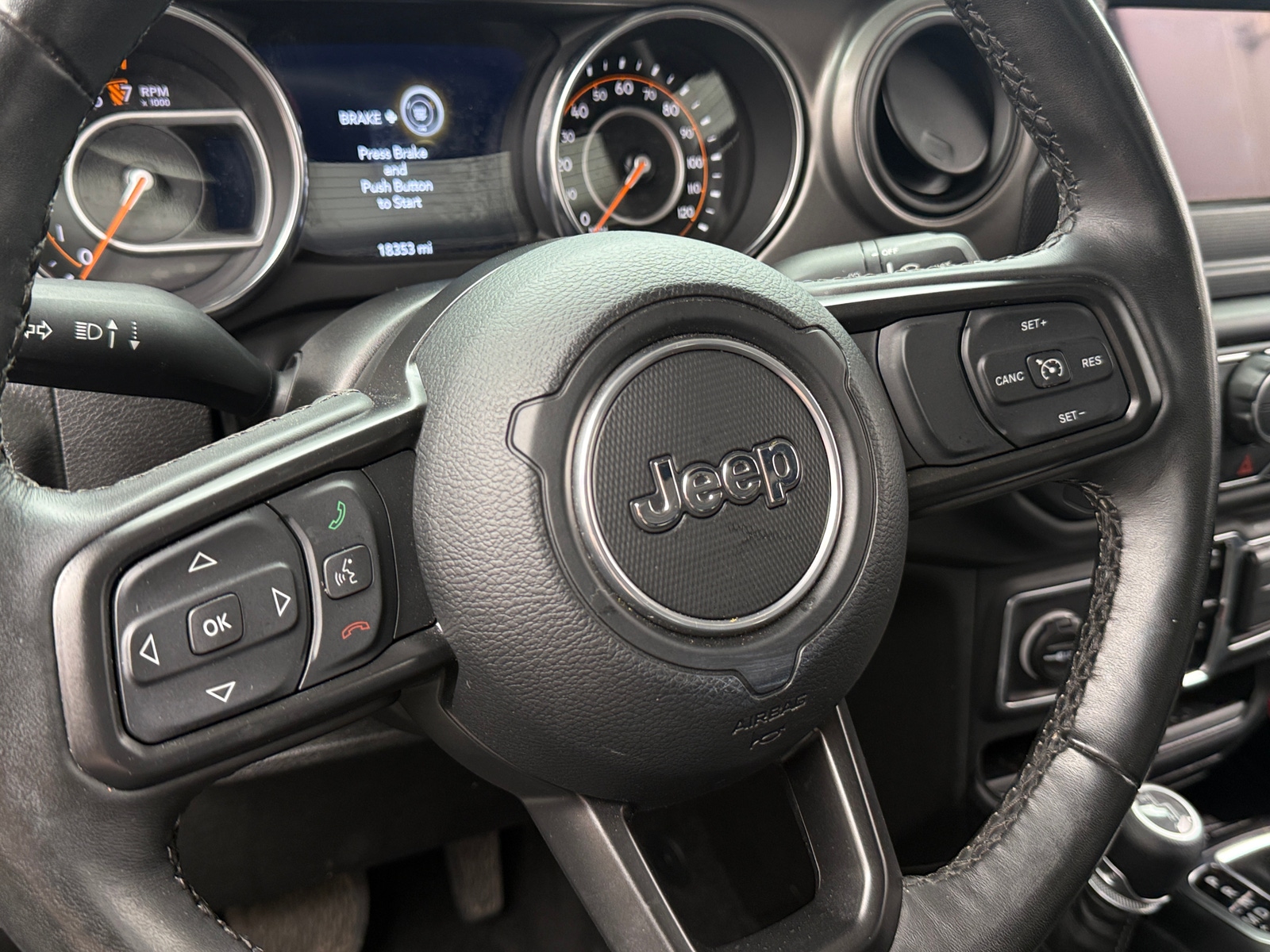 Thumbnail: 2023 Jeep Gladiator - 5