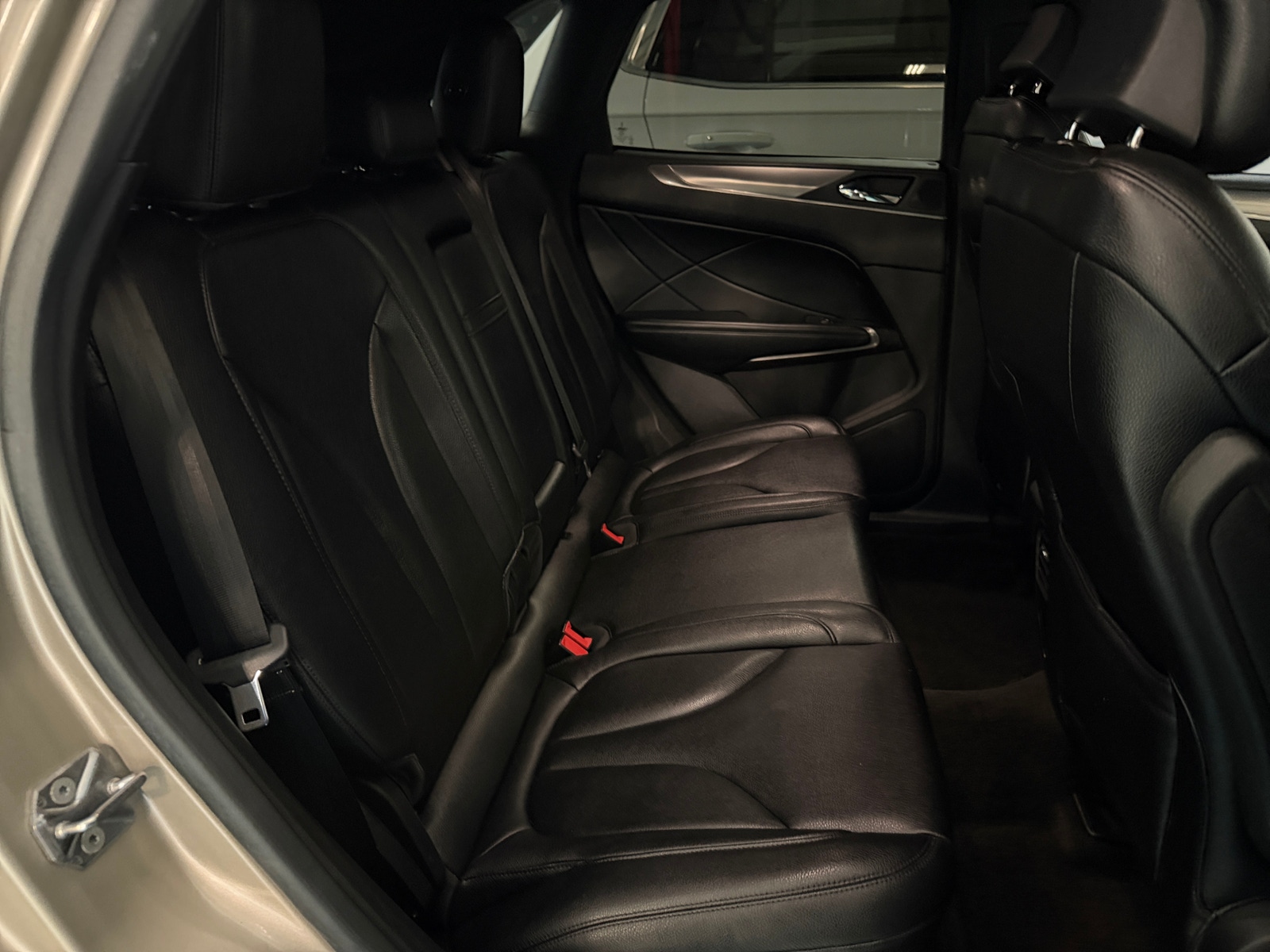 Thumbnail: 2015 Lincoln MKC - 5