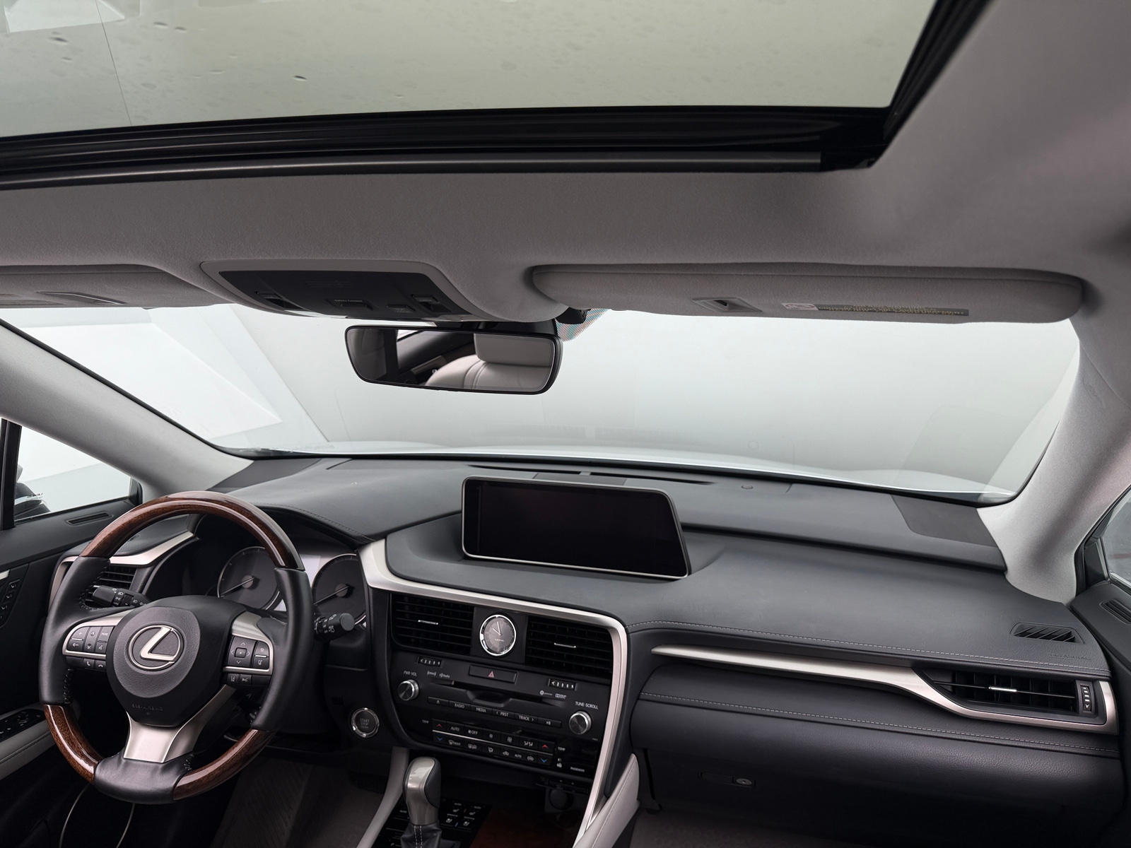 Thumbnail: 2016 Lexus RX - 3