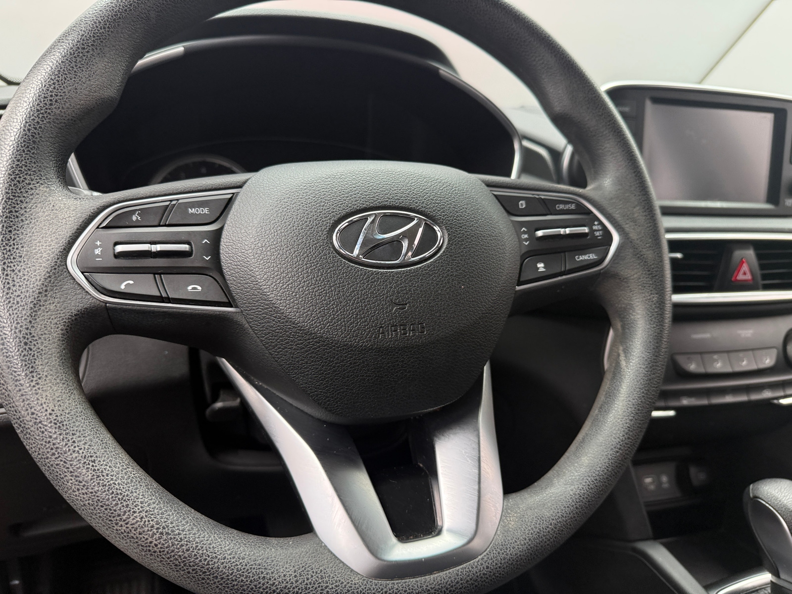 Thumbnail: 2019 Hyundai Santa Fe - 5