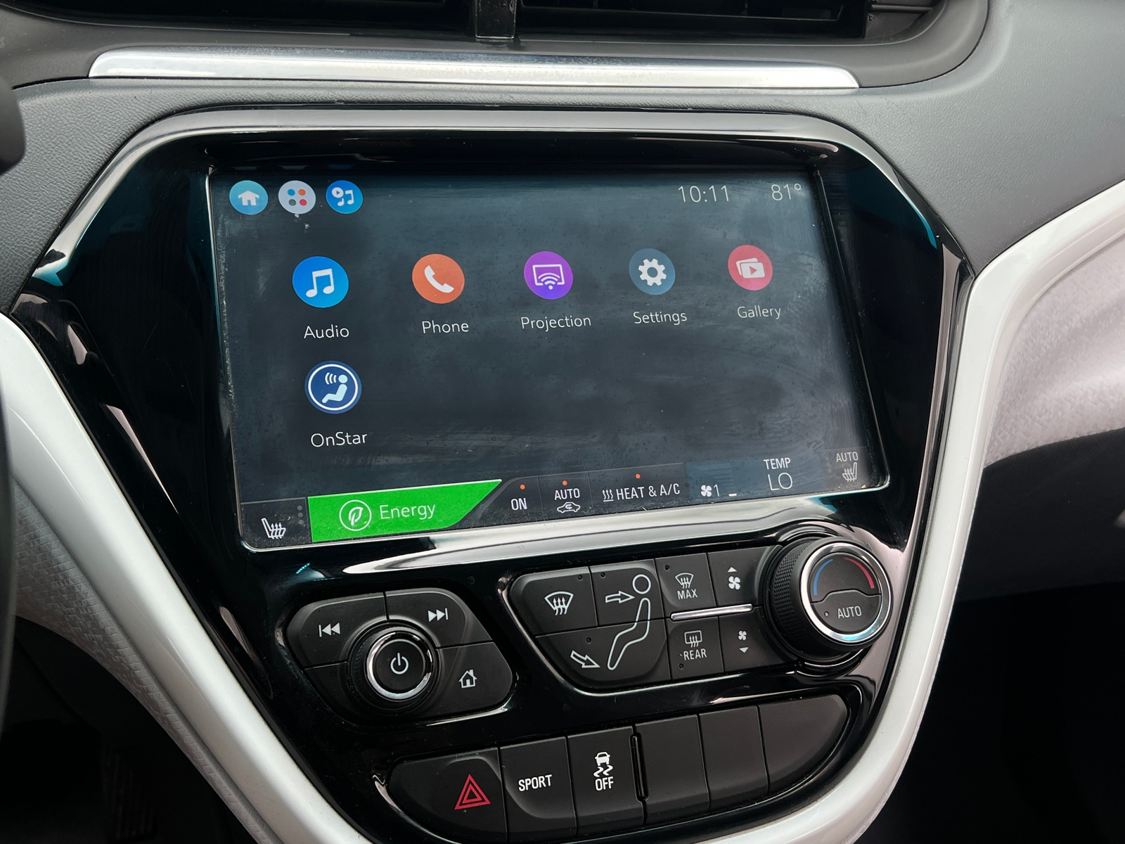 Thumbnail: 2017 Chevrolet Bolt EV - 4
