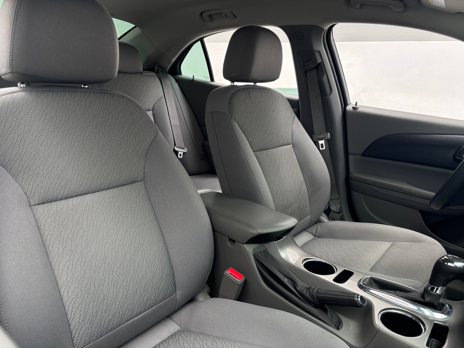 Thumbnail: 2016 Chevrolet Malibu - 2