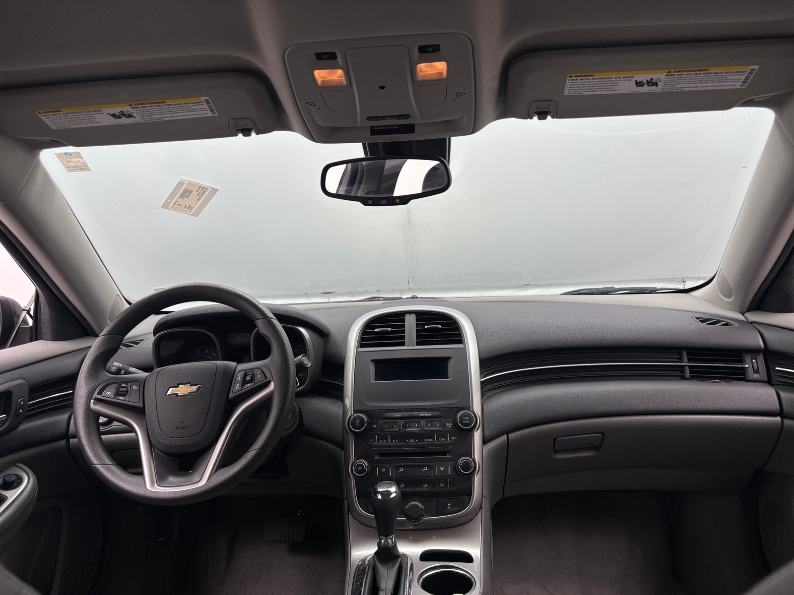 Thumbnail: 2016 Chevrolet Malibu - 3