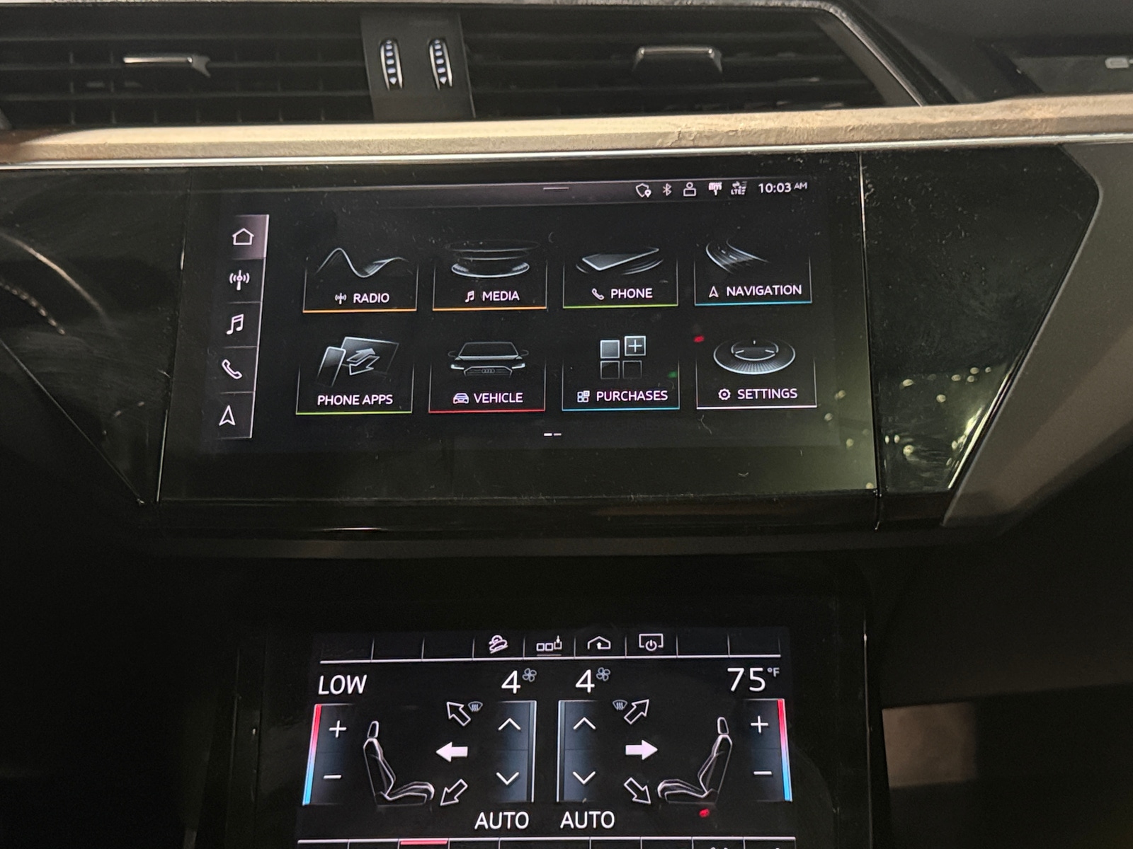 Thumbnail: 2019 Audi e-tron - 3