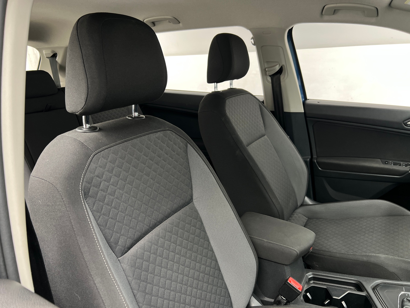 Thumbnail: 2018 Volkswagen Tiguan - 2