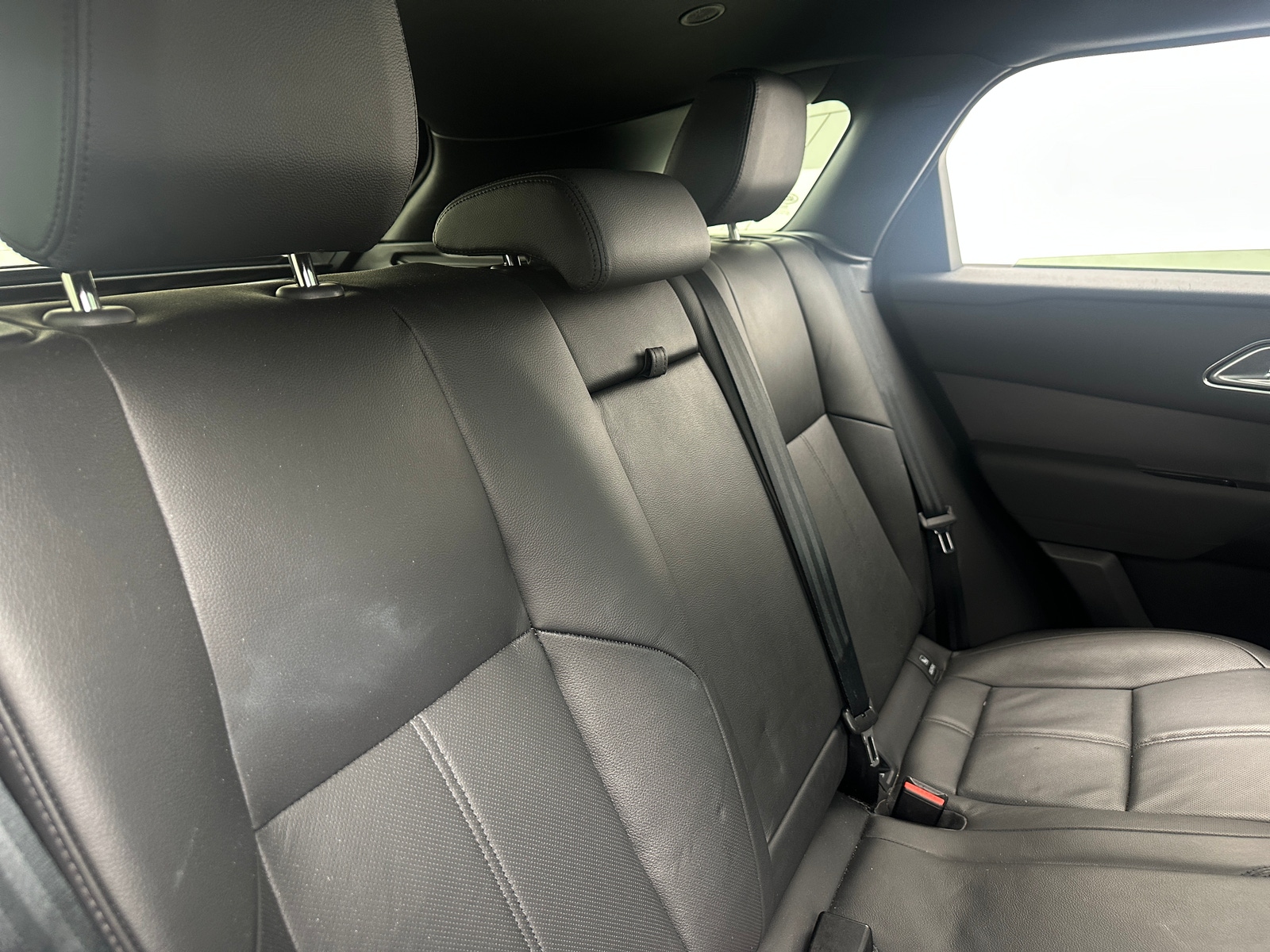 Thumbnail: 2025 Land Rover Range Rover Velar - 6