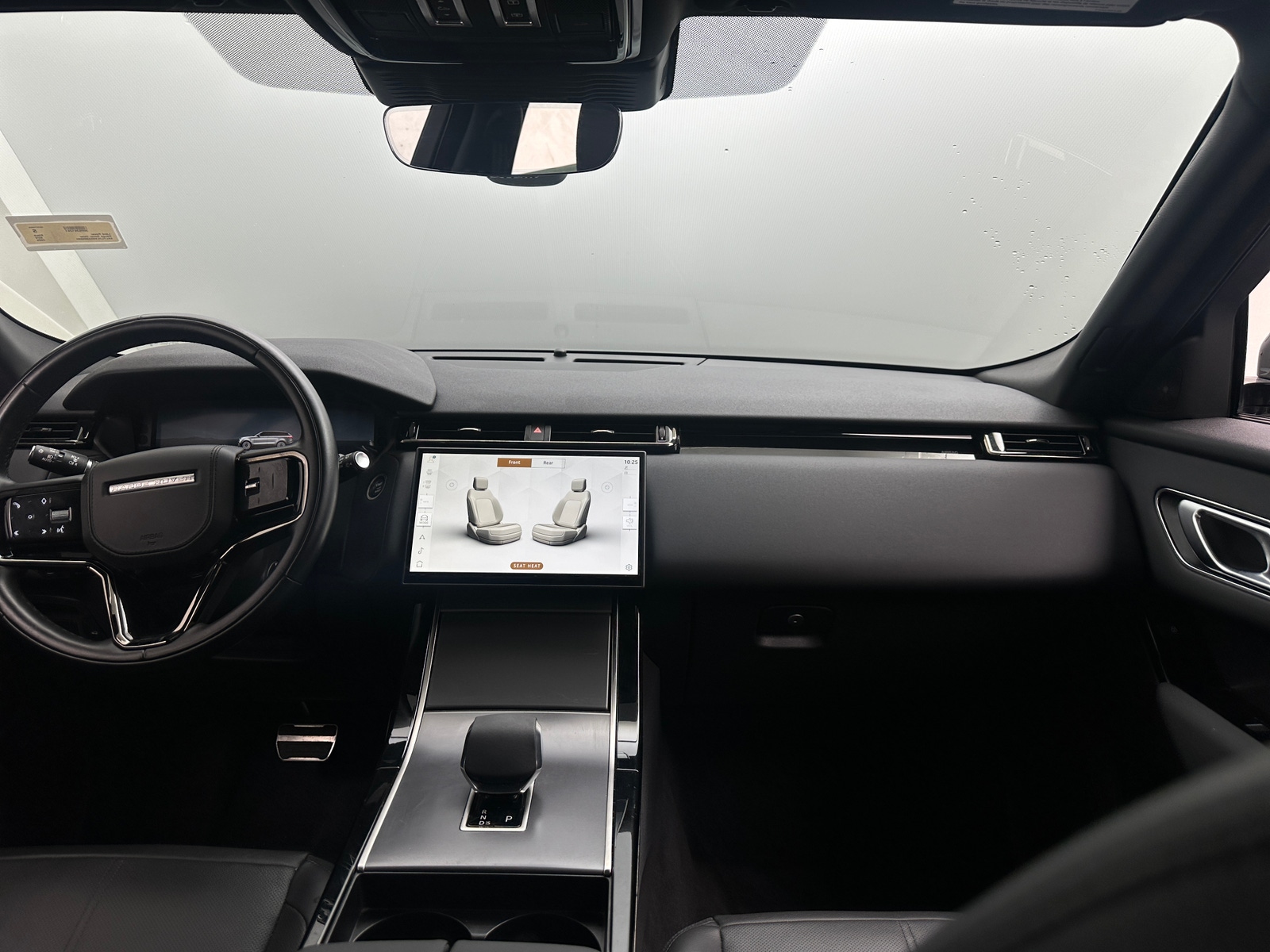 Thumbnail: 2025 Land Rover Range Rover Velar - 3