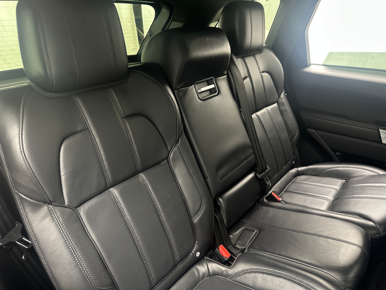 Thumbnail: 2016 Land Rover Range Rover Sport - 5