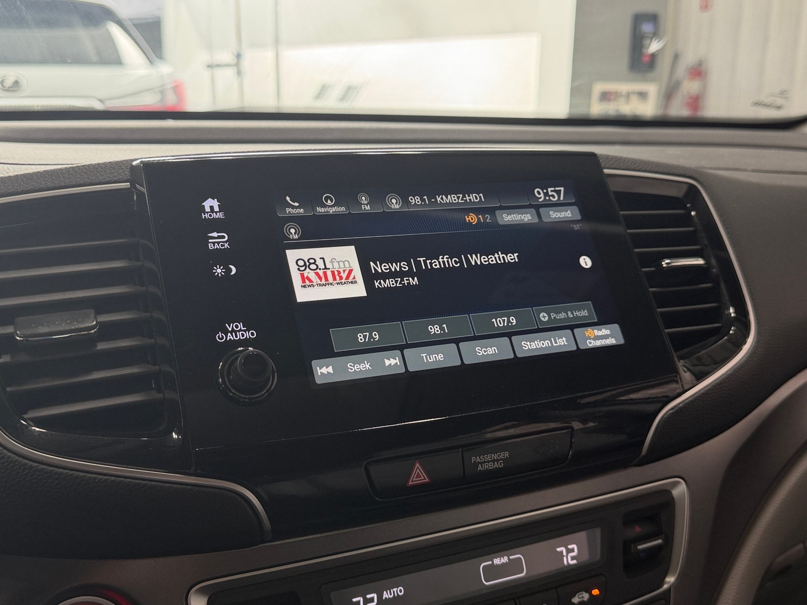 Thumbnail: 2019 Honda Pilot - 3