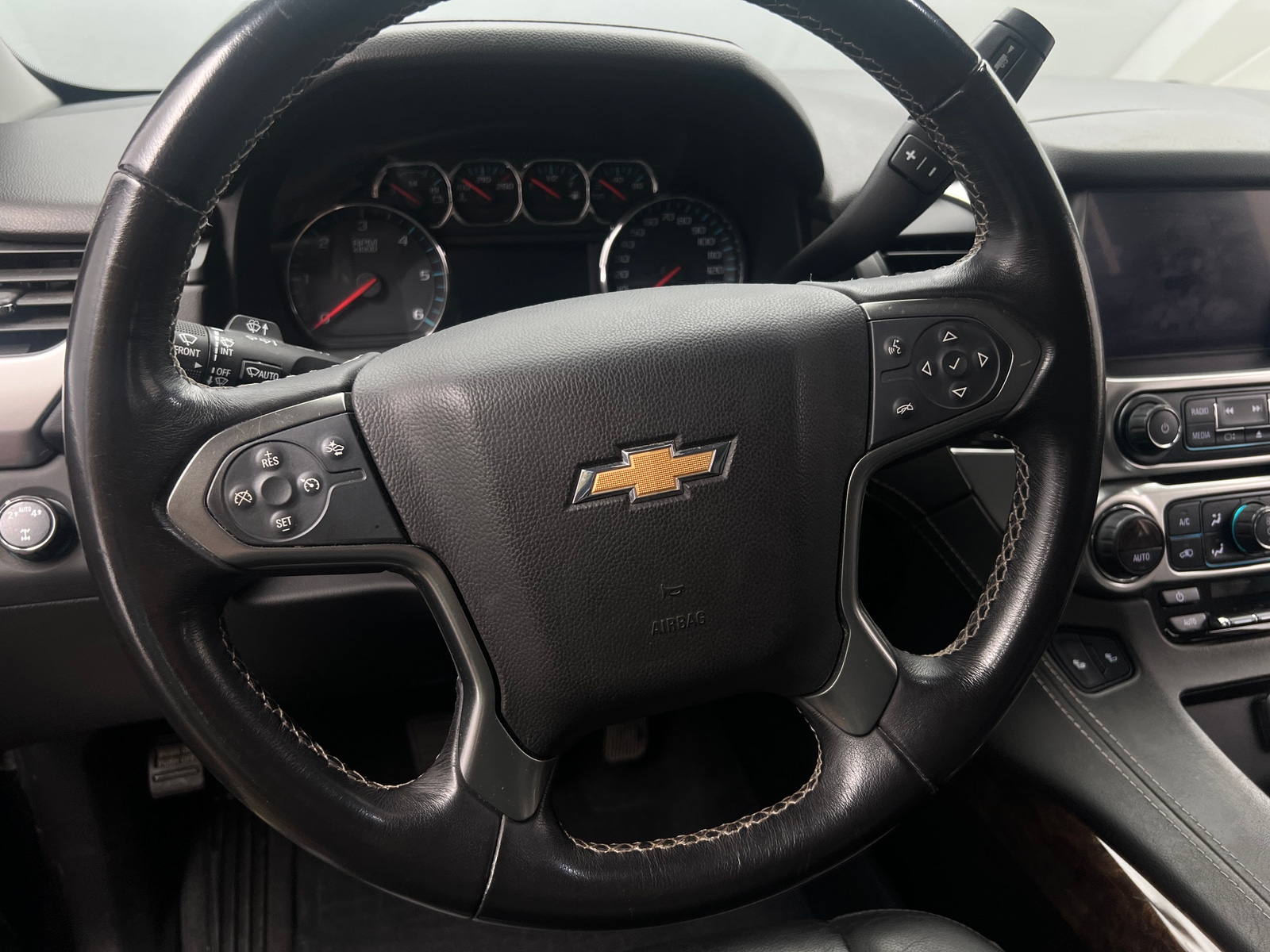 Thumbnail: 2020 Chevrolet Tahoe - 4