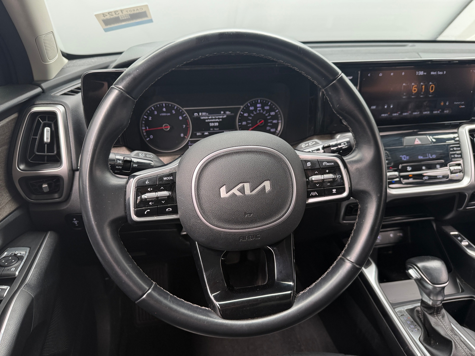 Thumbnail: 2022 Kia Sorento - 4