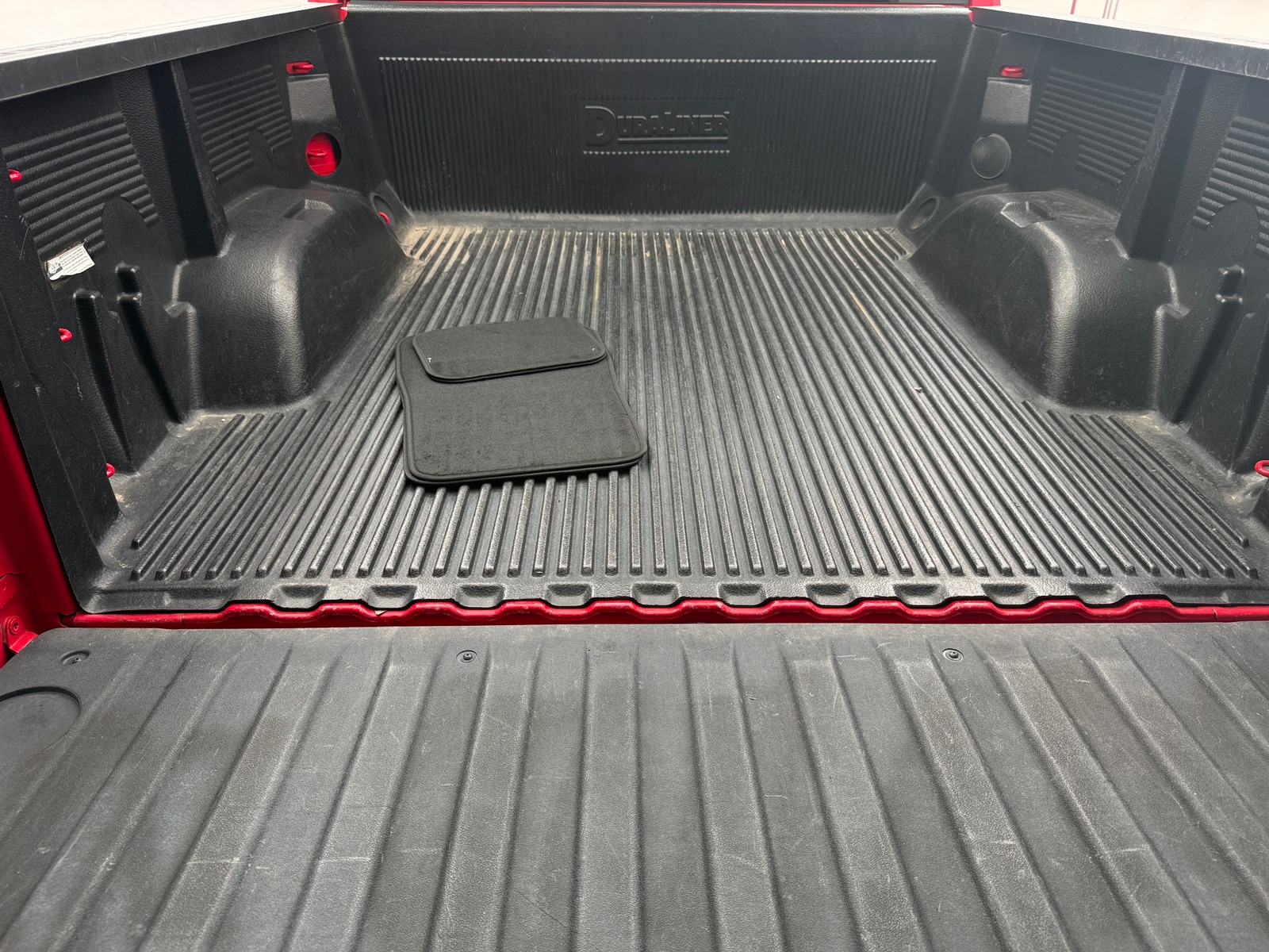 Thumbnail: 2025 Chevrolet Silverado 1500 - 7