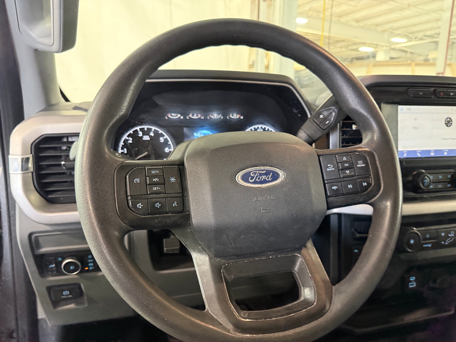 Thumbnail: 2023 Ford Econoline - 5