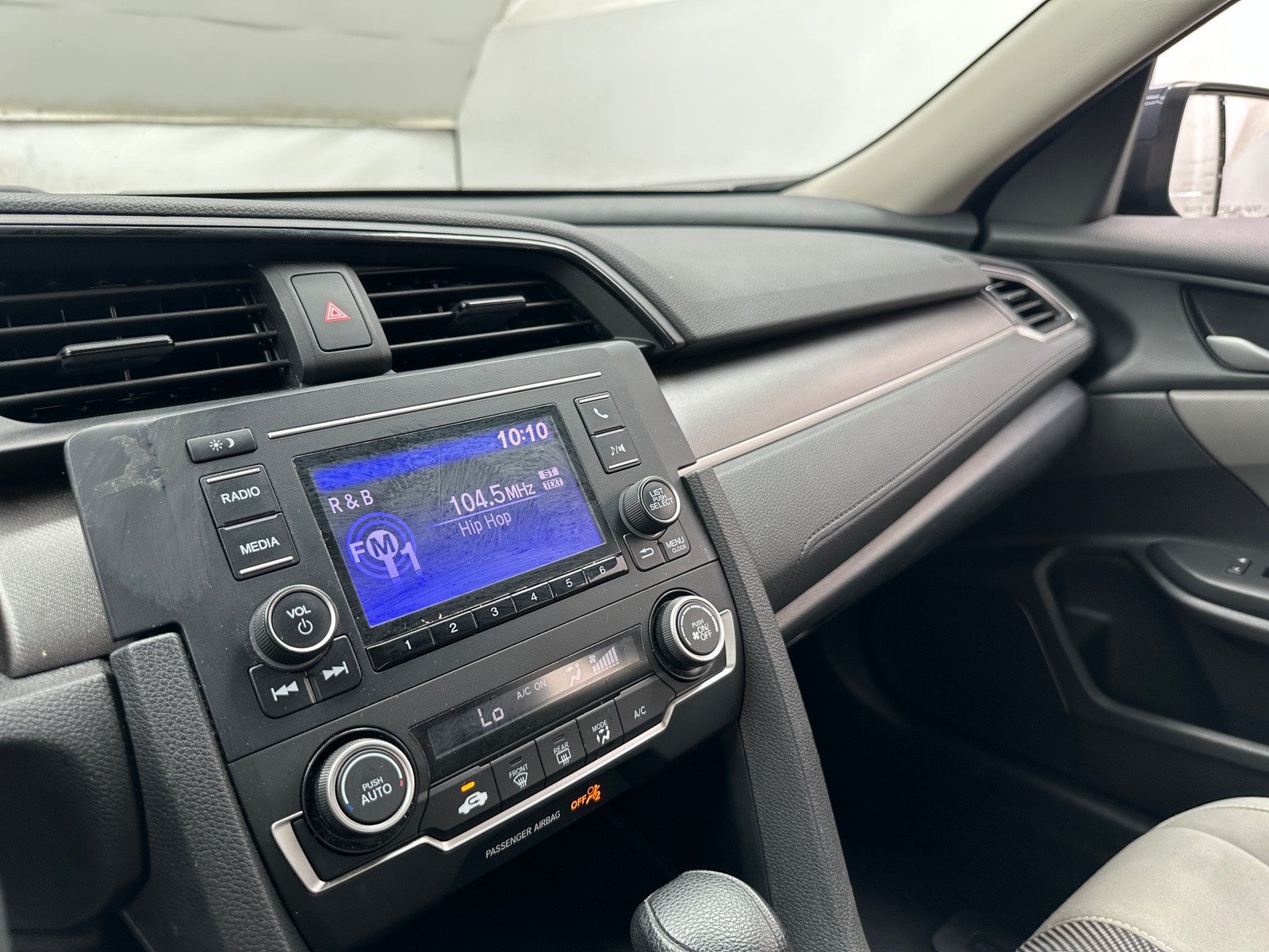 Thumbnail: 2018 Honda Civic - 4