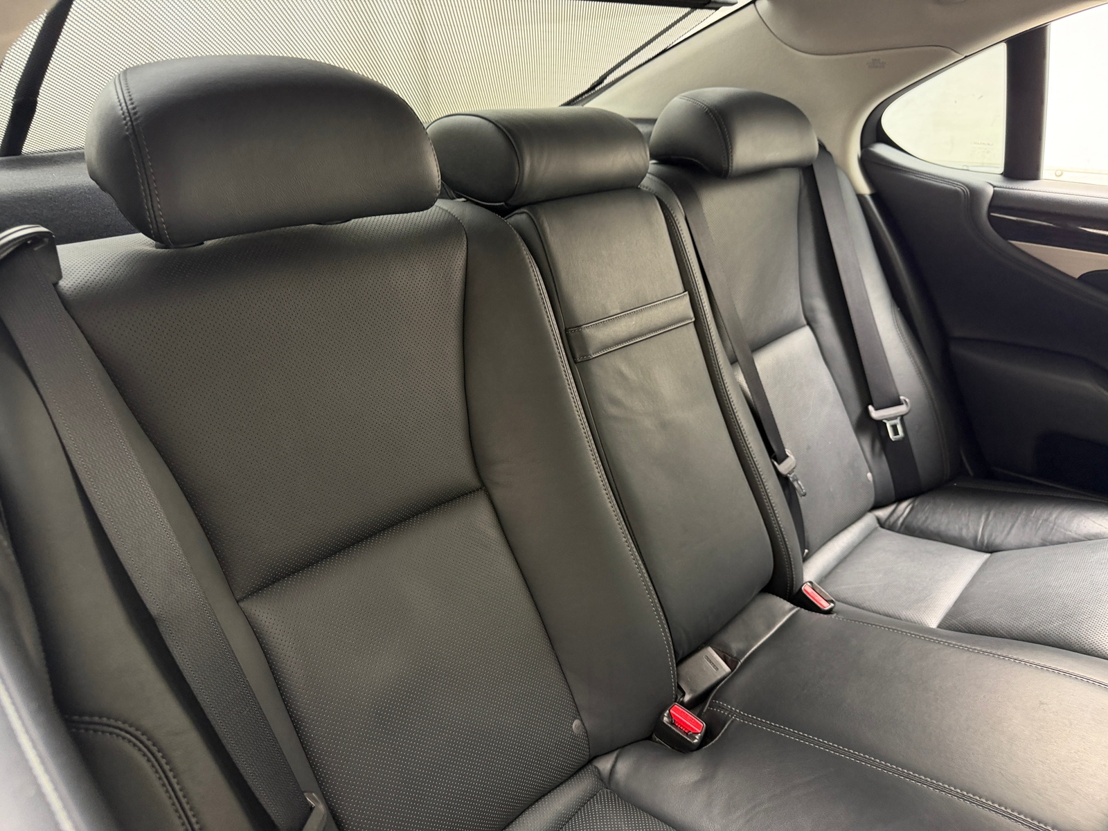 Thumbnail: 2015 Lexus LS - 5