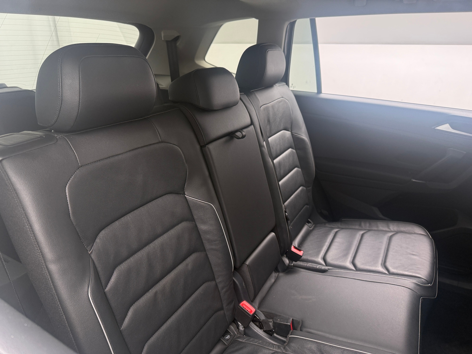 Thumbnail: 2018 Volkswagen Tiguan - 6