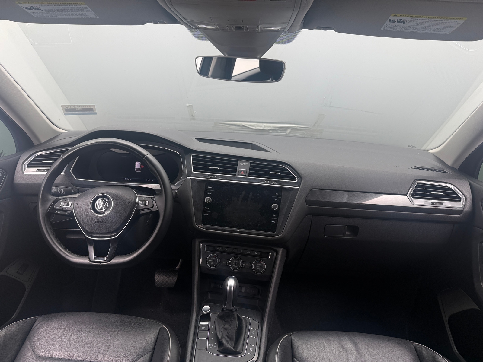 Thumbnail: 2018 Volkswagen Tiguan - 3