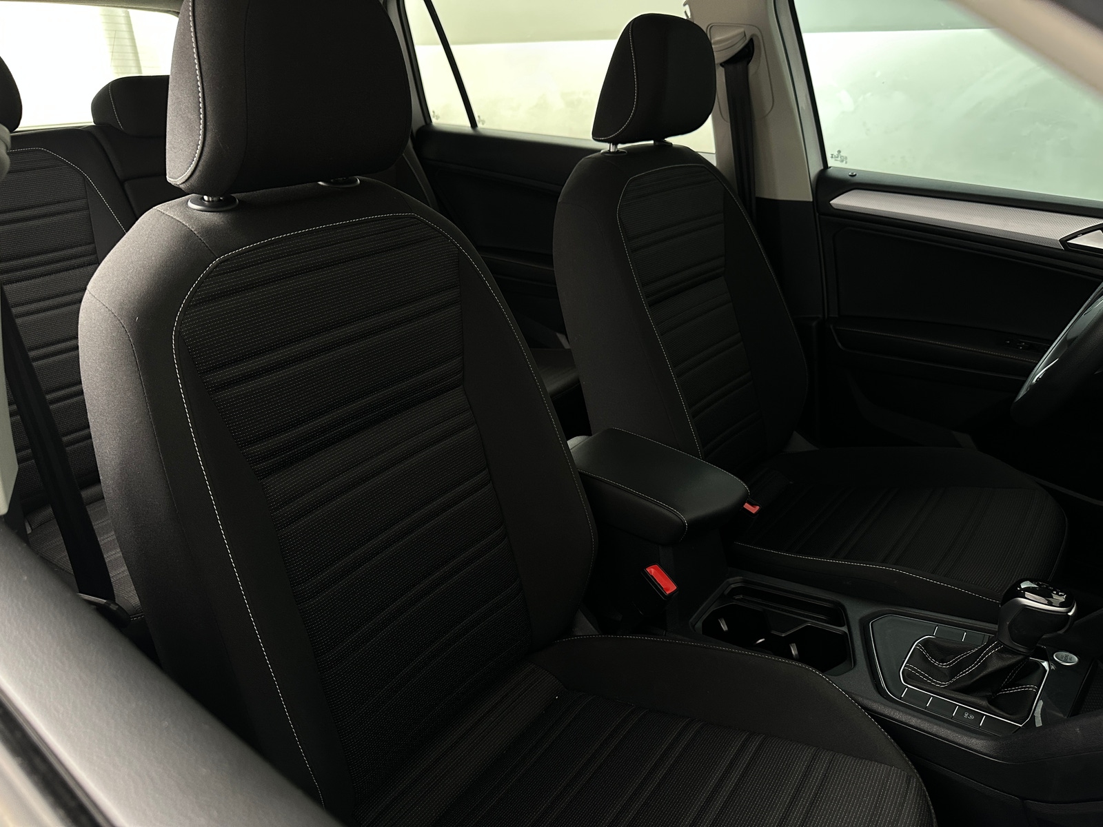 Thumbnail: 2023 Volkswagen Tiguan - 2
