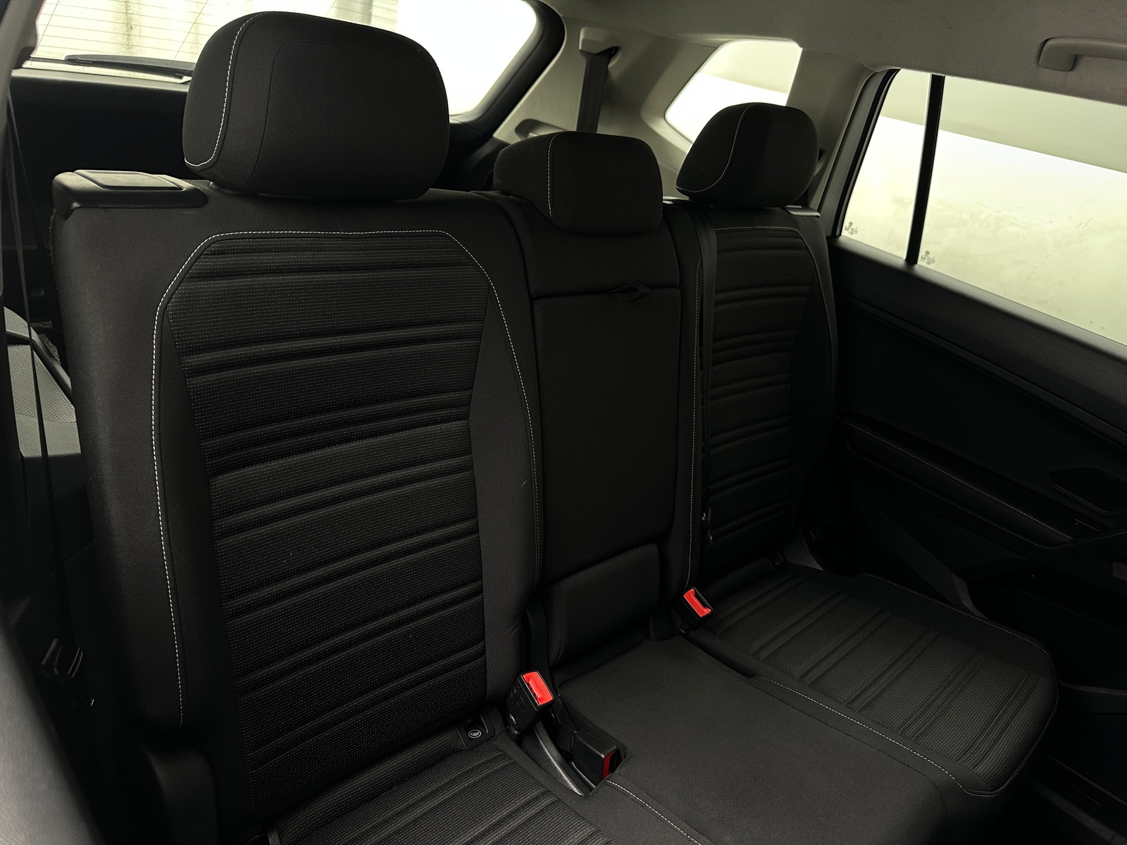 Thumbnail: 2023 Volkswagen Tiguan - 6