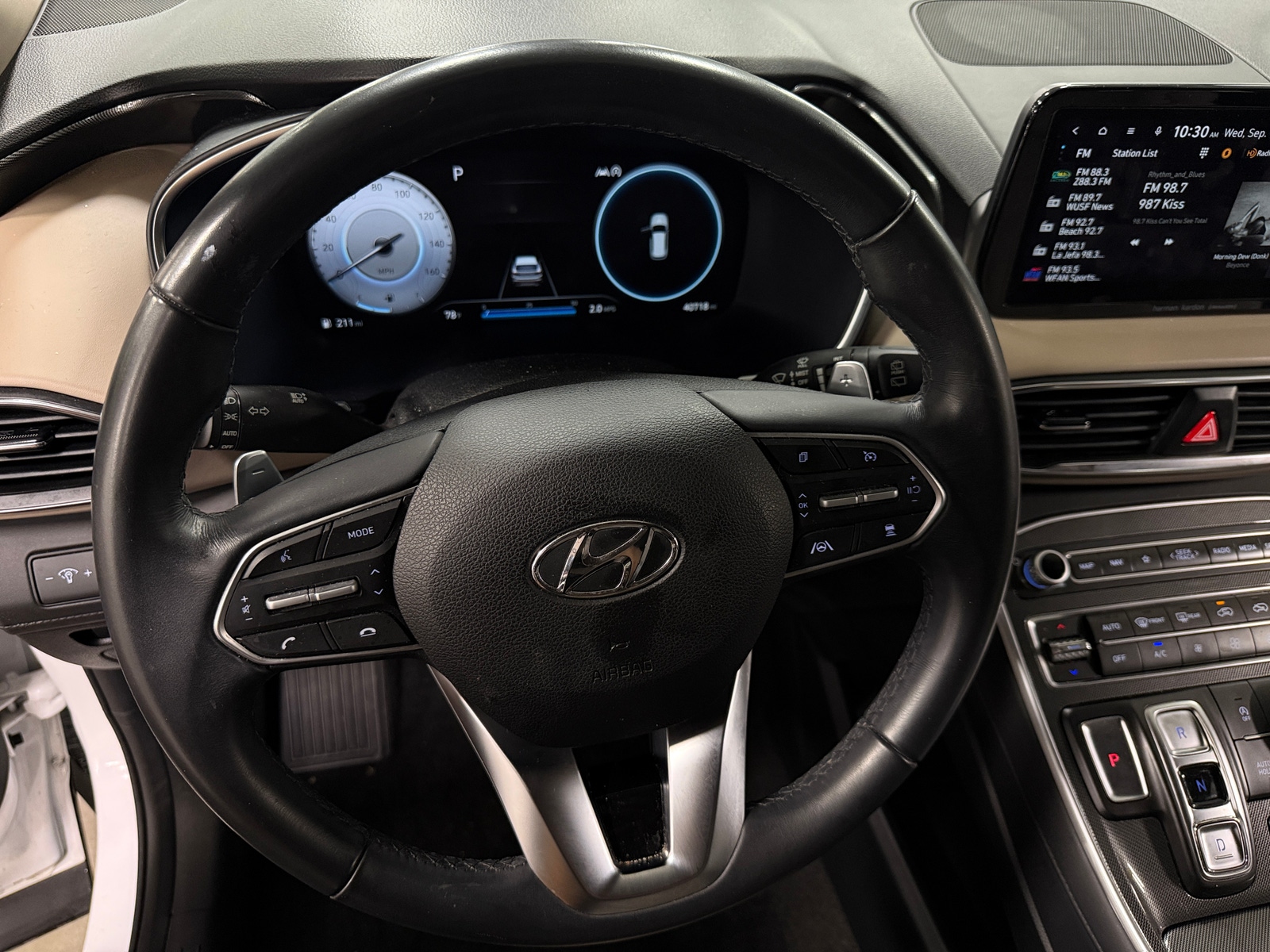 Thumbnail: 2023 Hyundai Santa Fe - 4