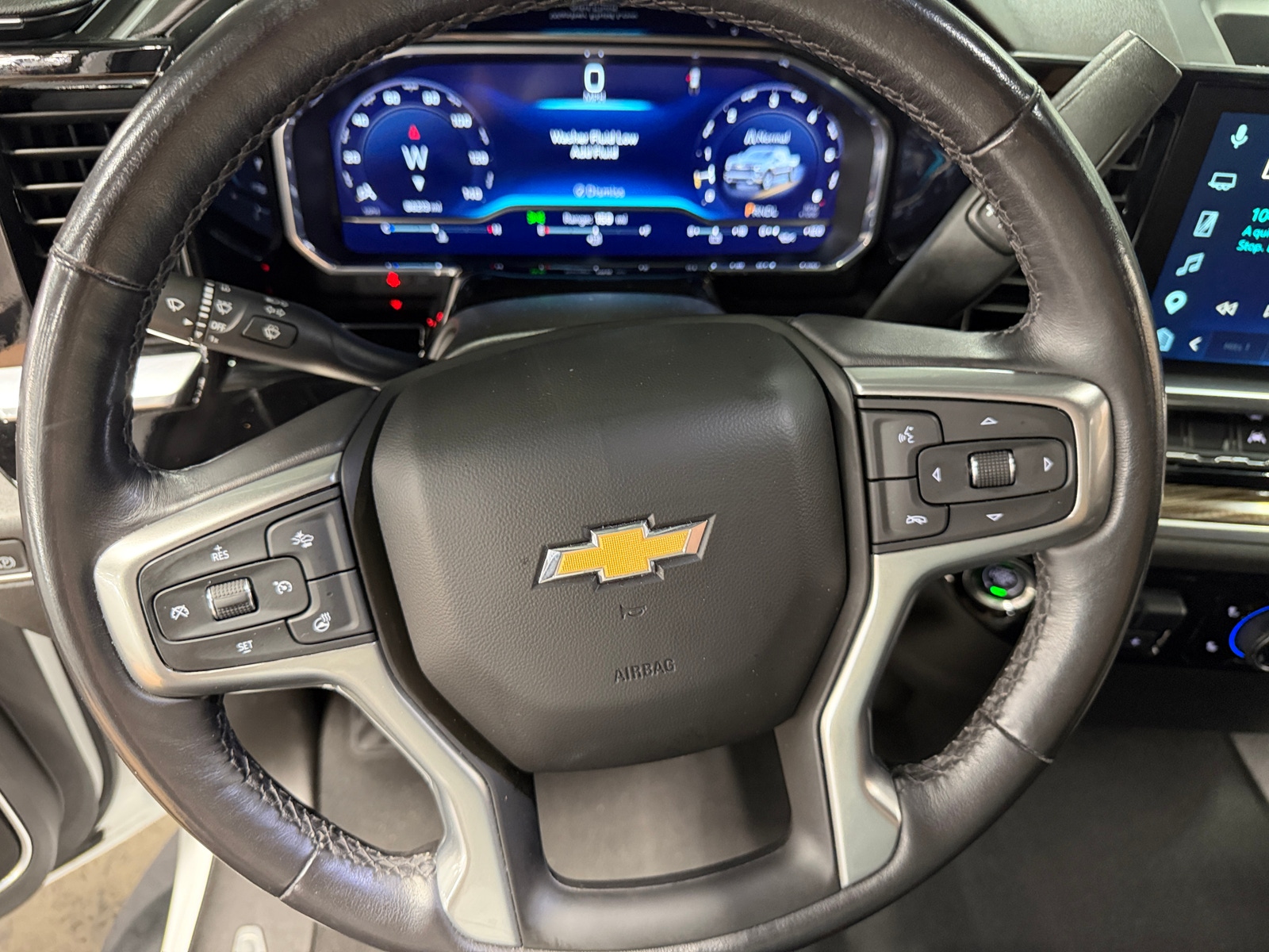 Thumbnail: 2022 Chevrolet Silverado 1500 - 5