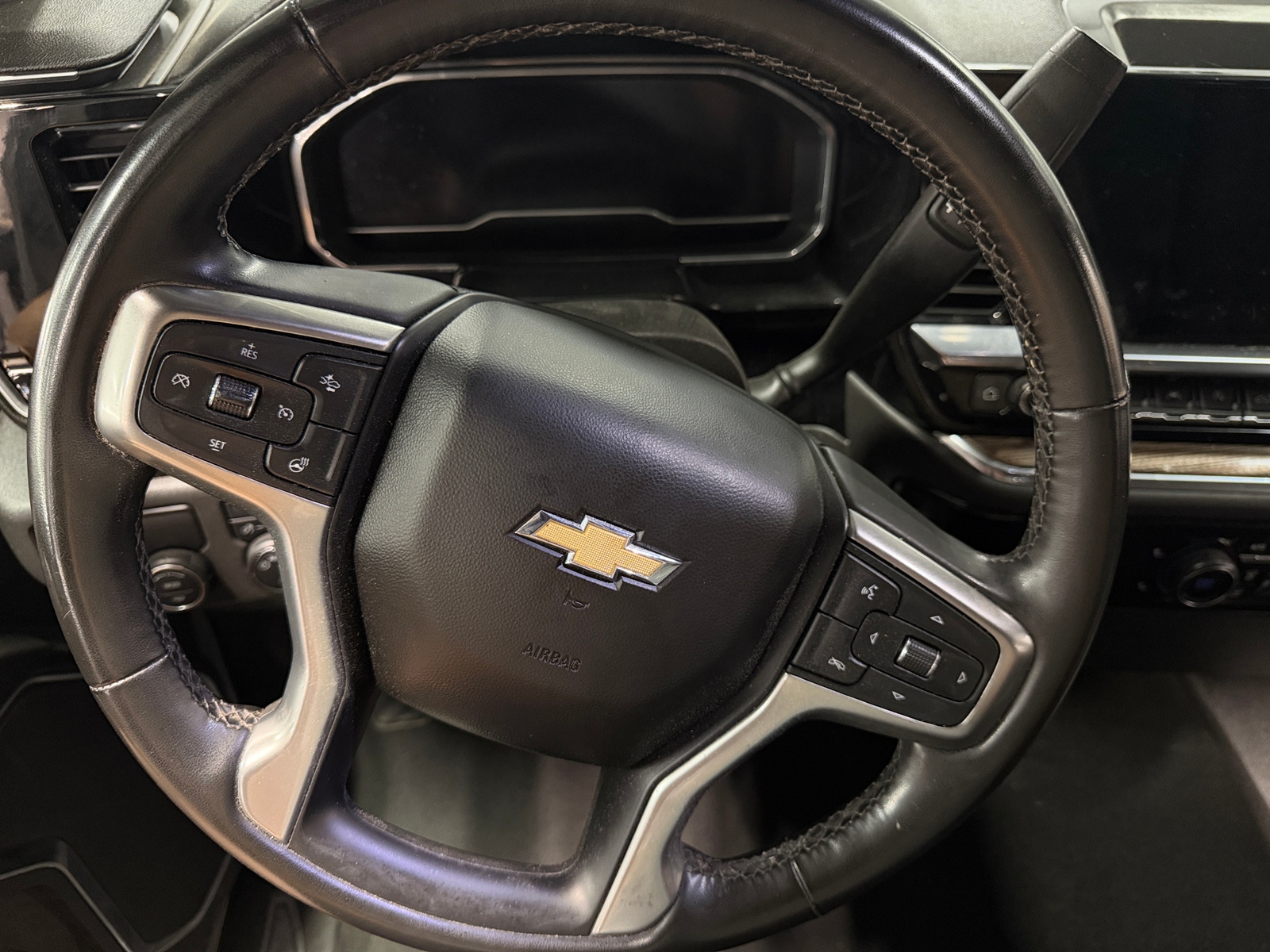 Thumbnail: 2023 Chevrolet Silverado 1500 - 5