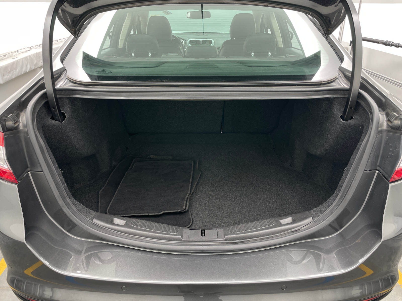 Thumbnail: 2016 Ford Fusion - 6