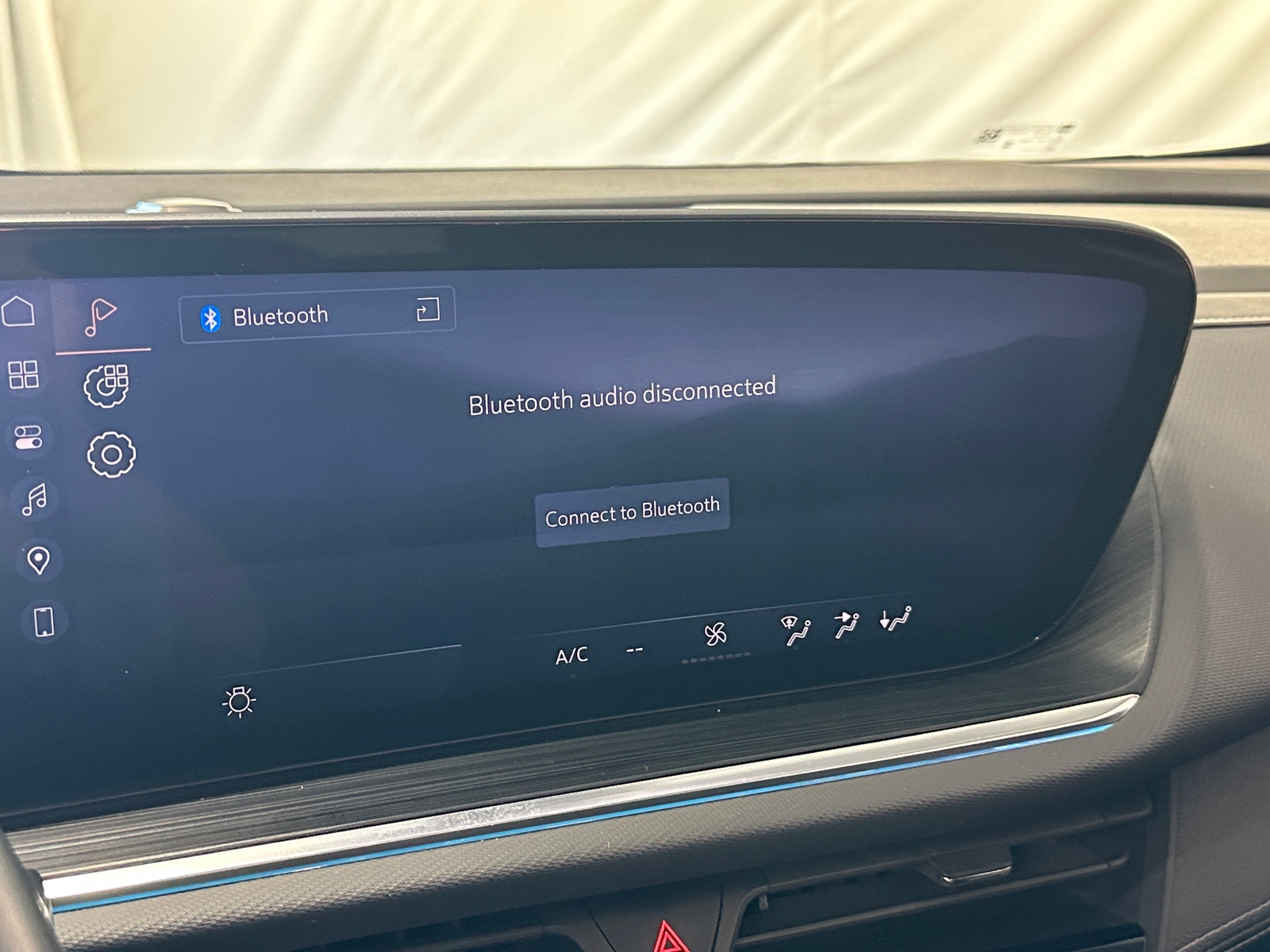 Thumbnail: 2024 Buick Envision - 3
