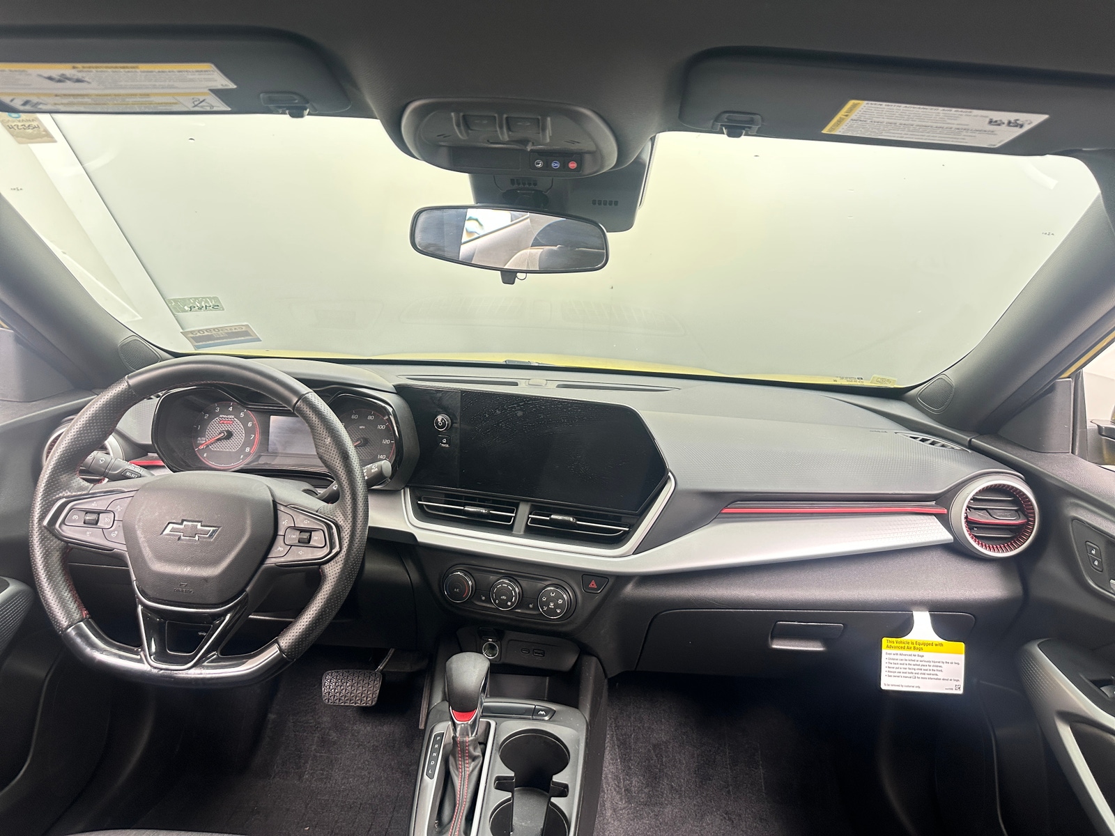 Thumbnail: 2024 Chevrolet Trax - 3