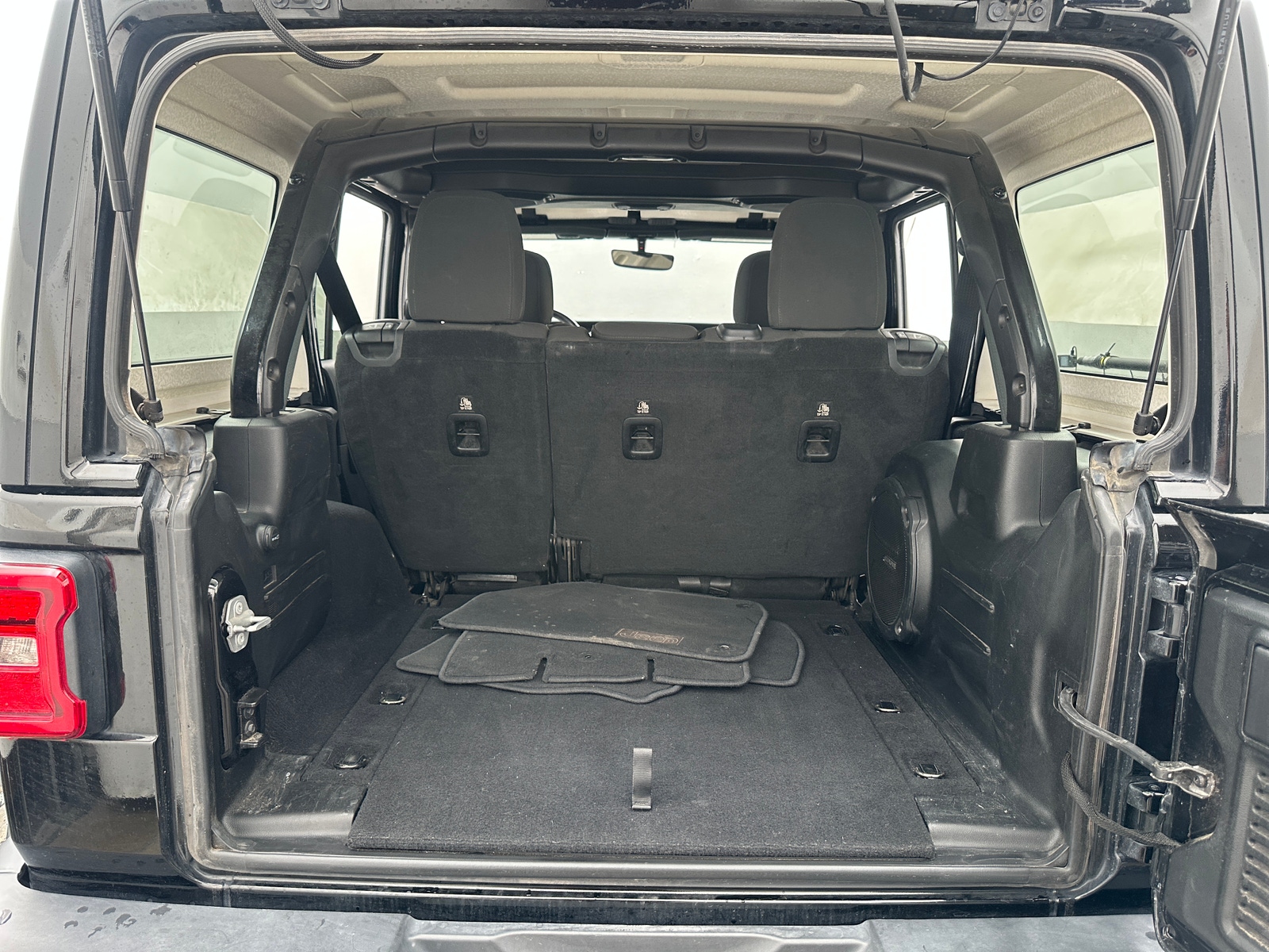 Thumbnail: 2018 Jeep Wrangler - 7