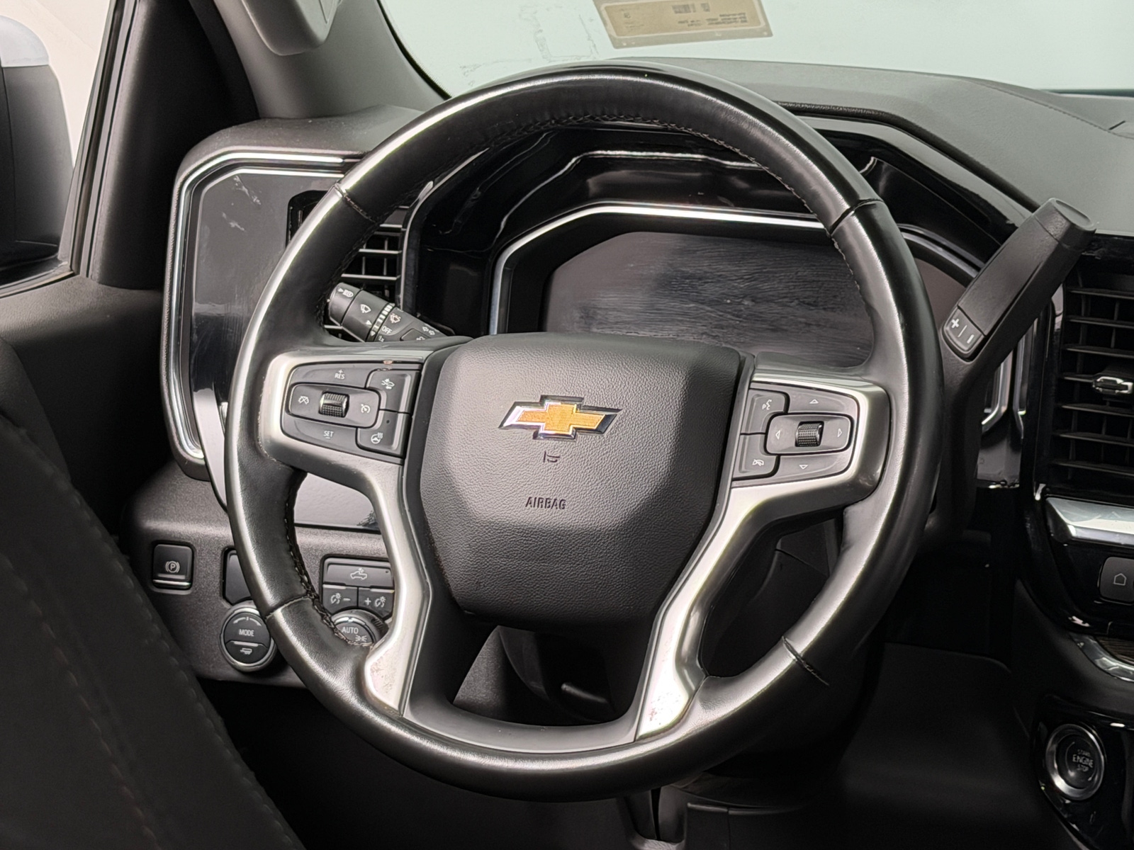 Thumbnail: 2025 Chevrolet Silverado 1500 - 5