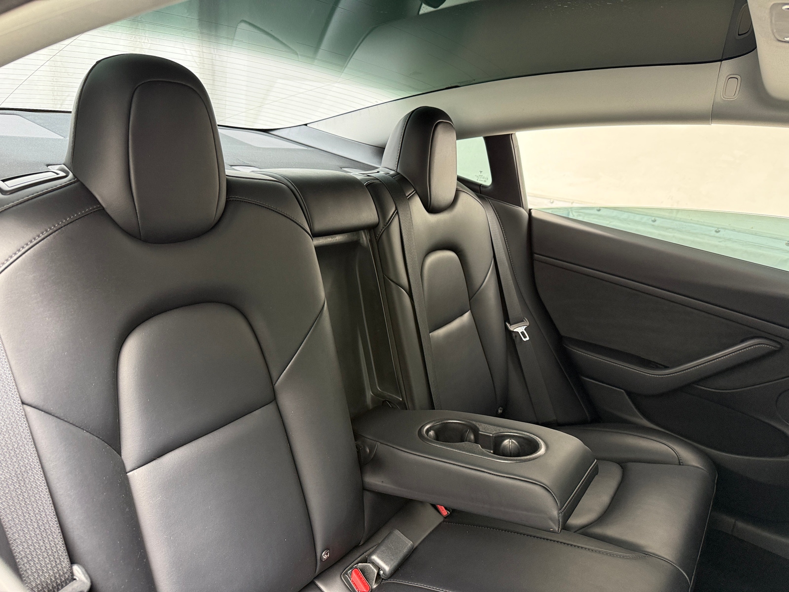 Thumbnail: 2022 Tesla Model 3 - 5