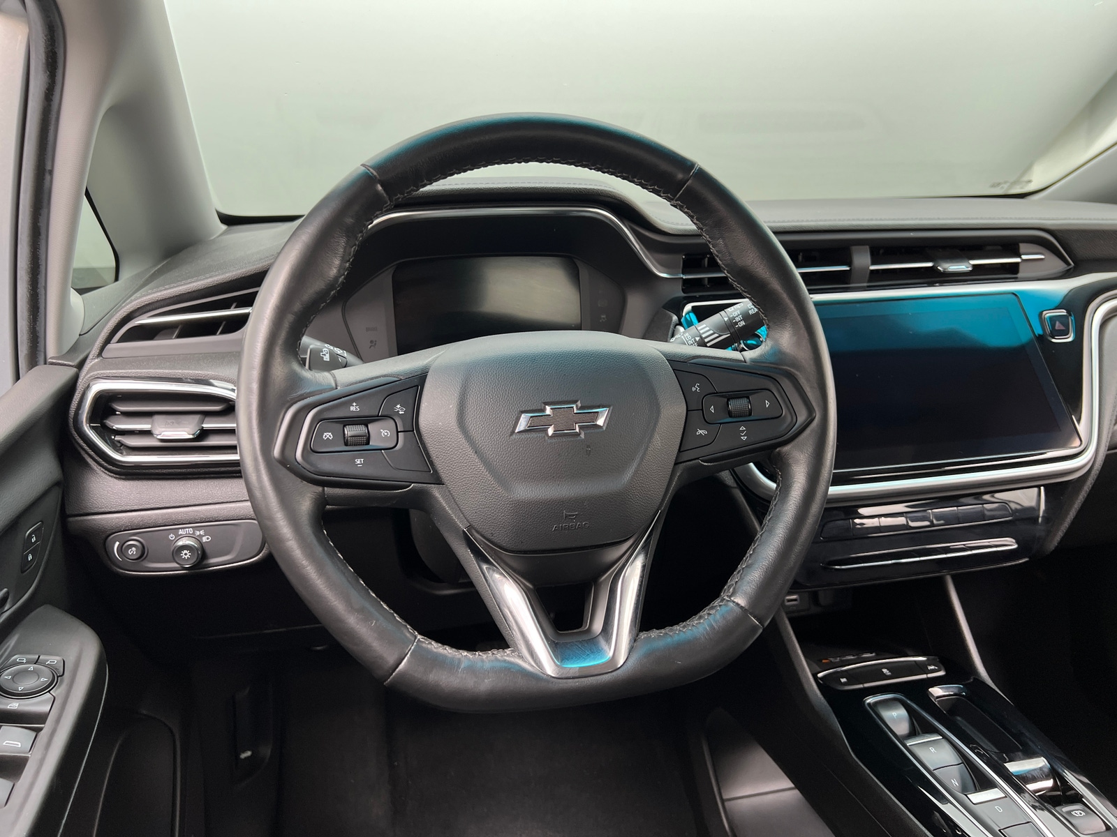 Thumbnail: 2023 Chevrolet Bolt EV - 4