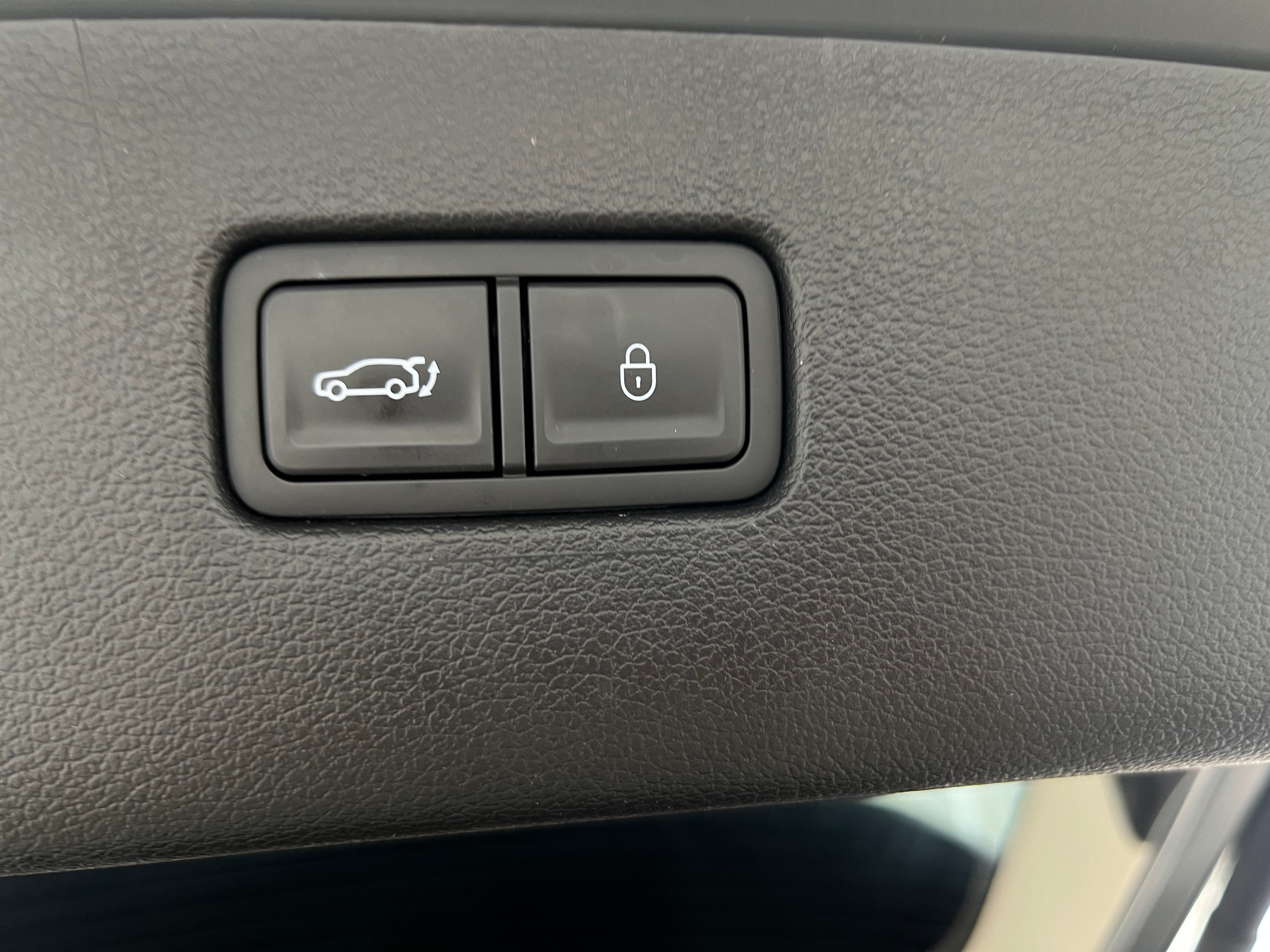 2025 GENESIS GV80