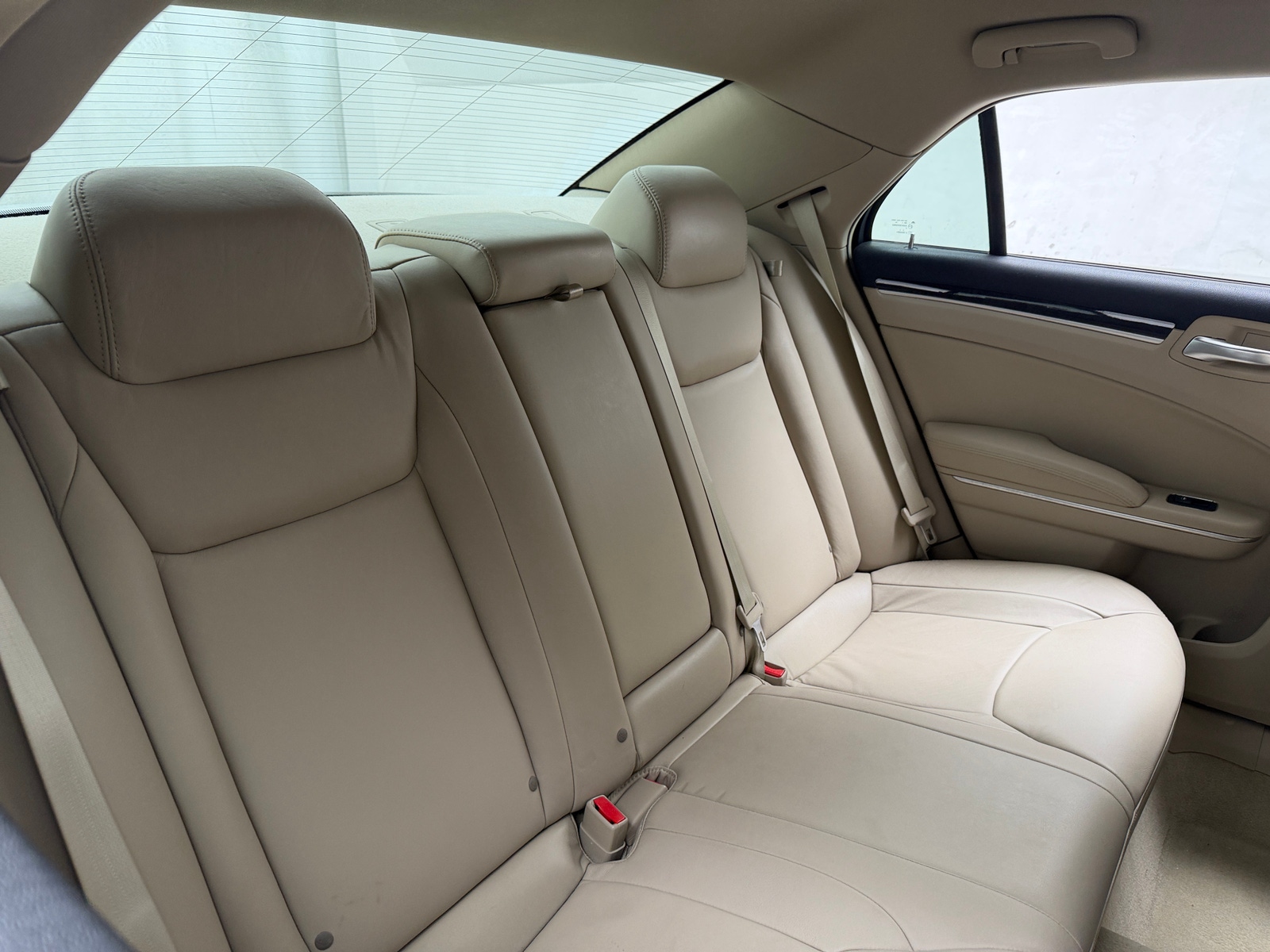 Thumbnail: 2013 Chrysler 300 - 5