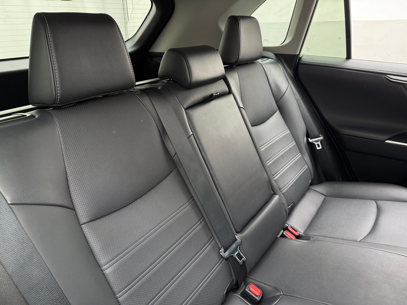 Thumbnail: 2021 Toyota RAV4 - 6