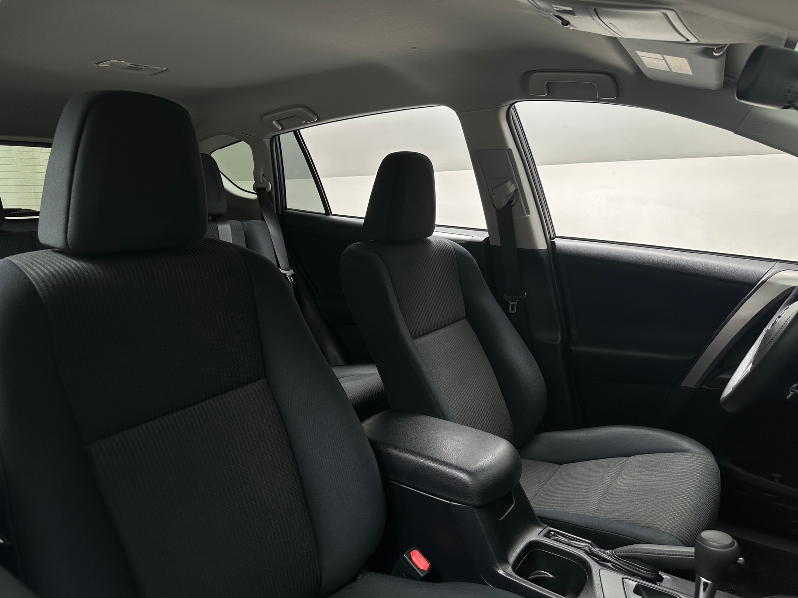 Thumbnail: 2016 Toyota RAV4 - 2