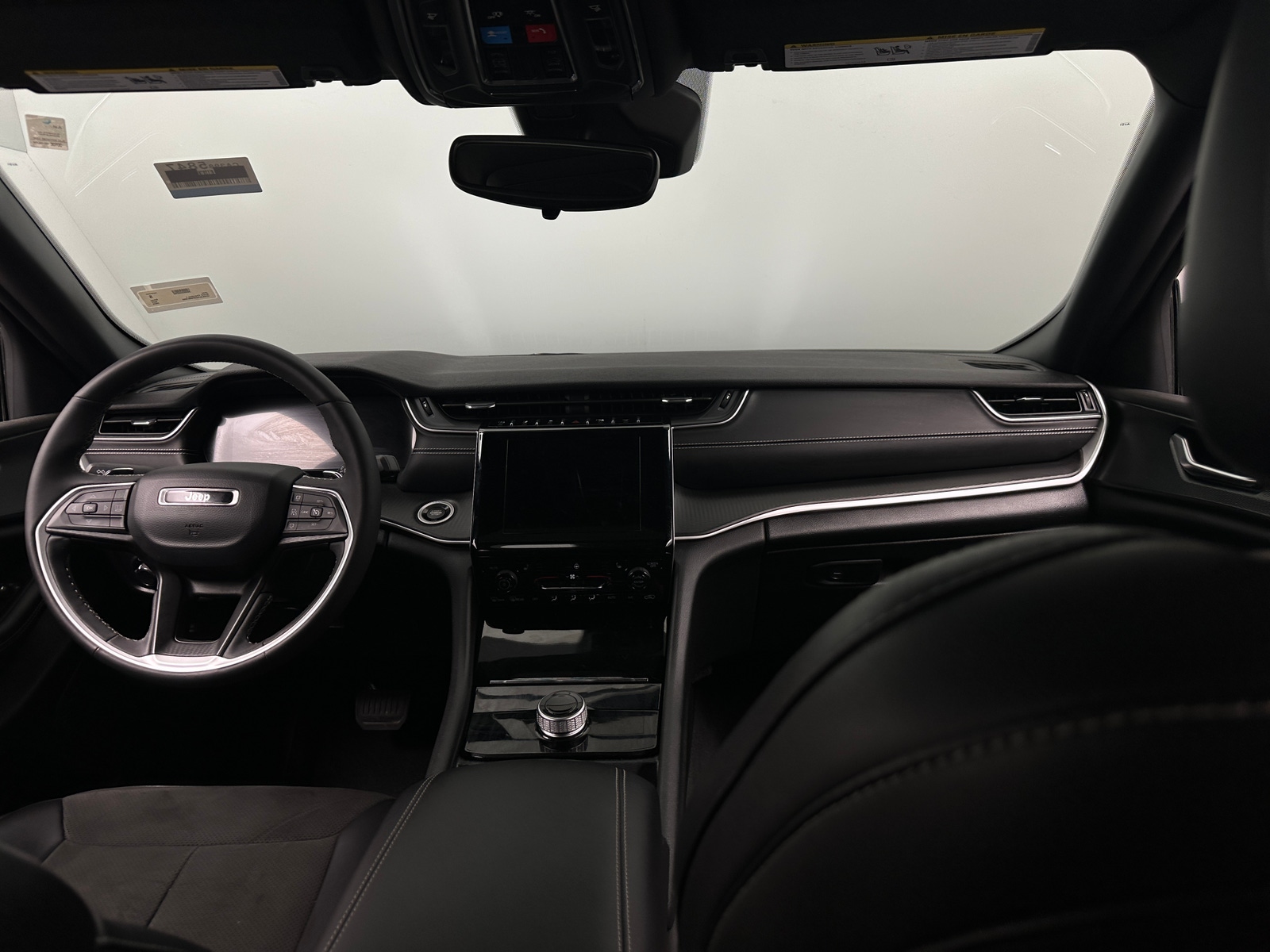 Thumbnail: 2023 Jeep Grand Cherokee L - 2
