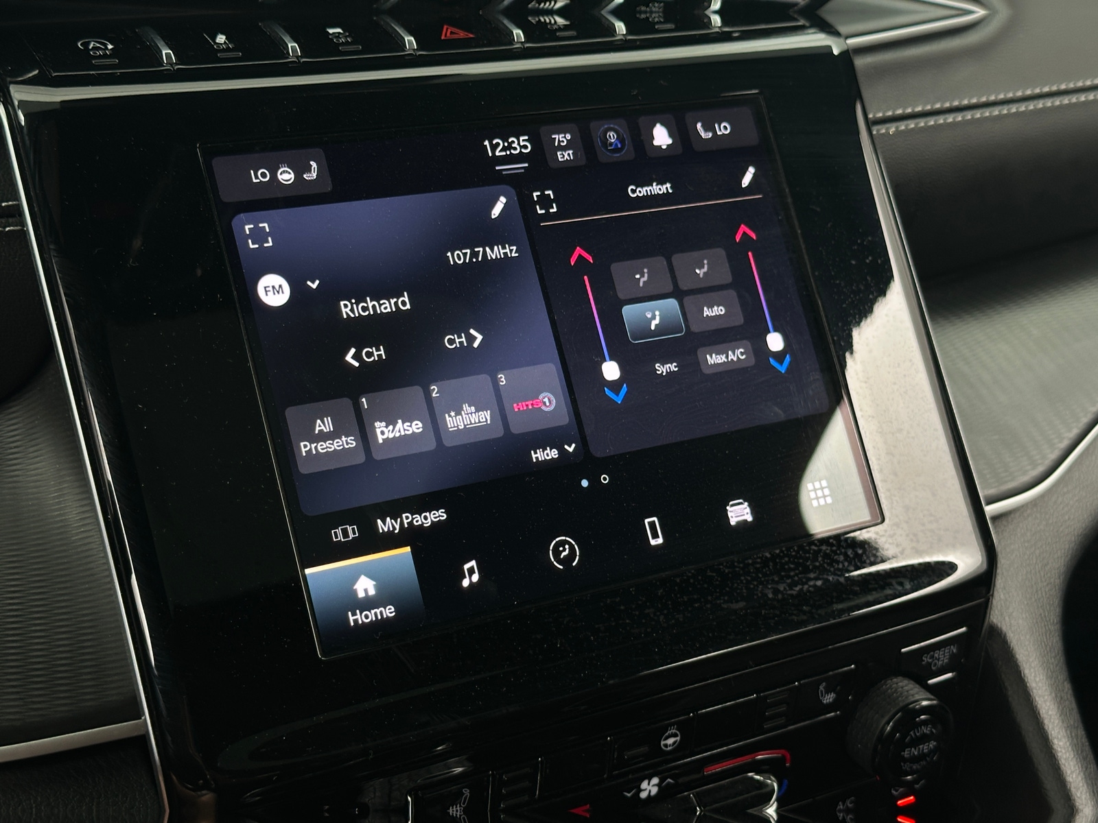 Thumbnail: 2023 Jeep Grand Cherokee L - 3