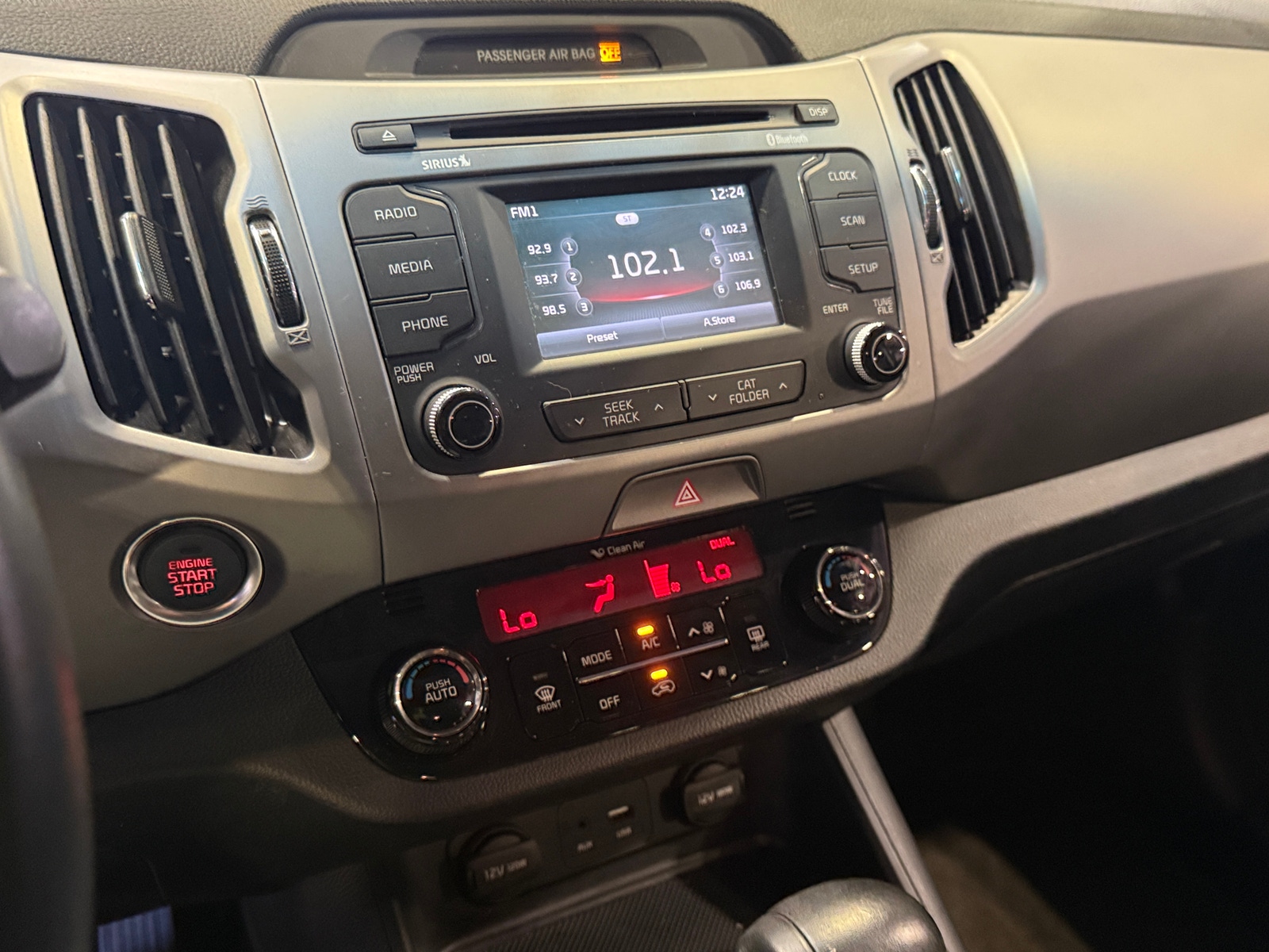 Thumbnail: 2016 Kia Sportage - 3