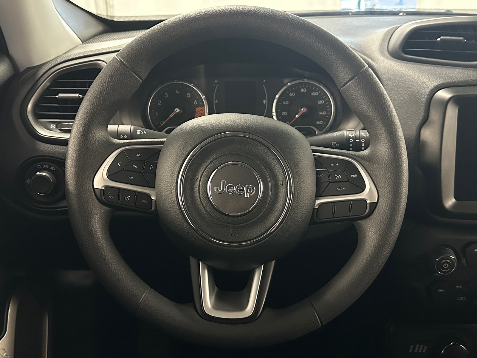Thumbnail: 2023 Jeep Renegade - 5