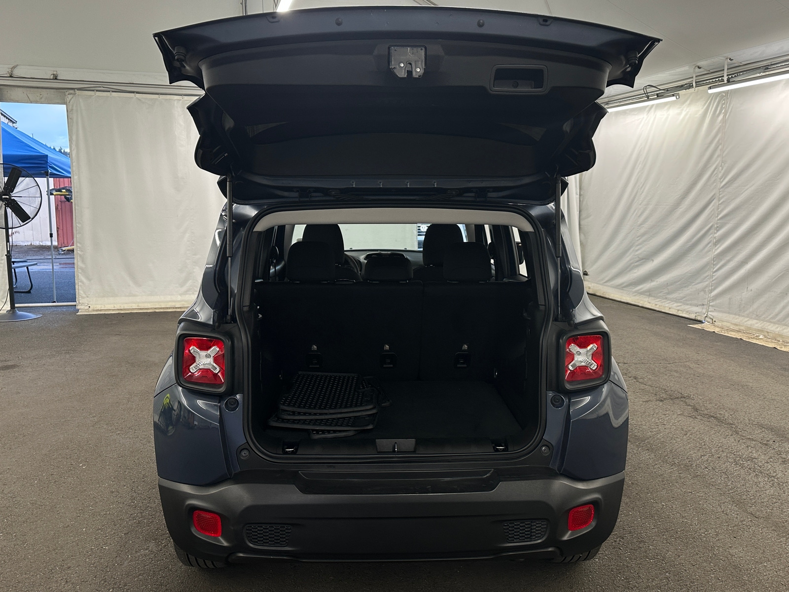 Thumbnail: 2023 Jeep Renegade - 7