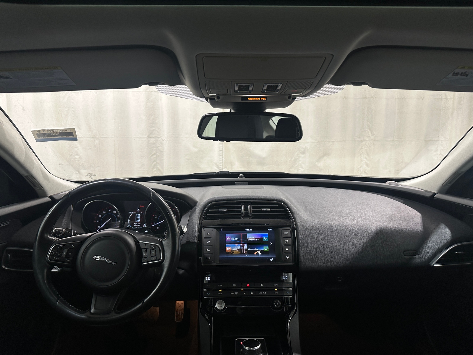 Thumbnail: 2017 Jaguar XE - 2