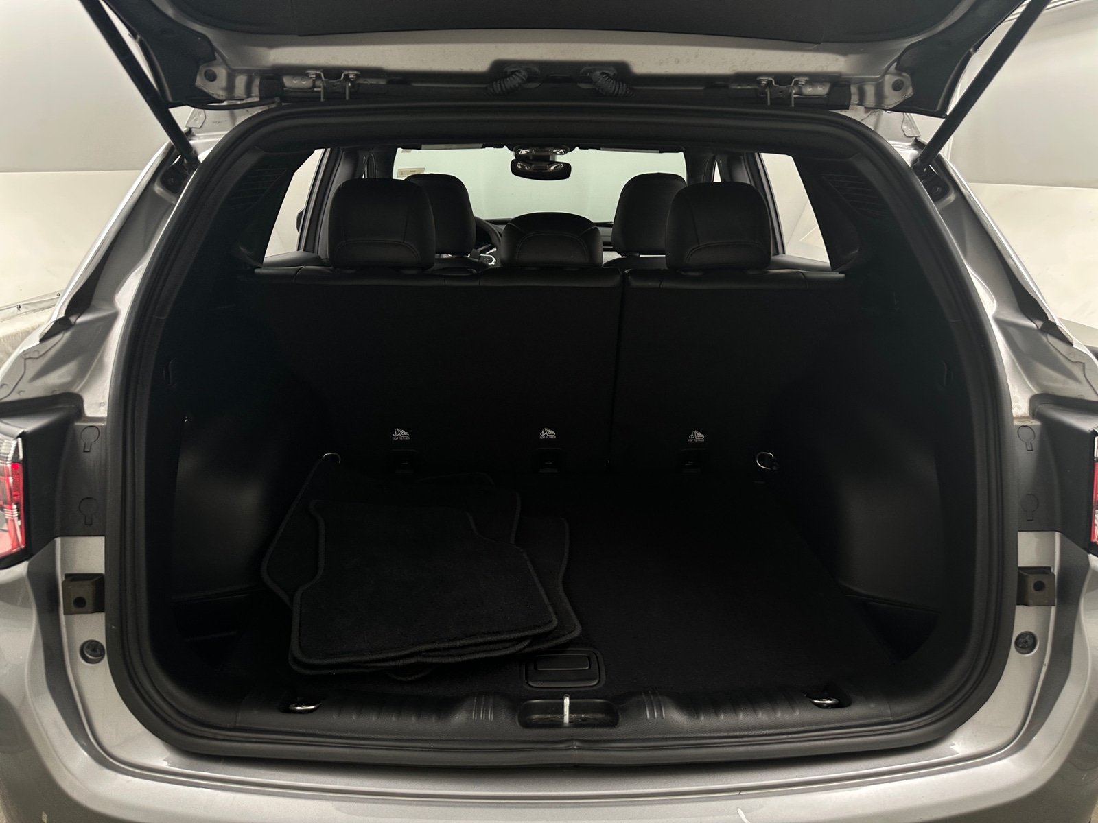 Thumbnail: 2023 Jeep Compass - 6