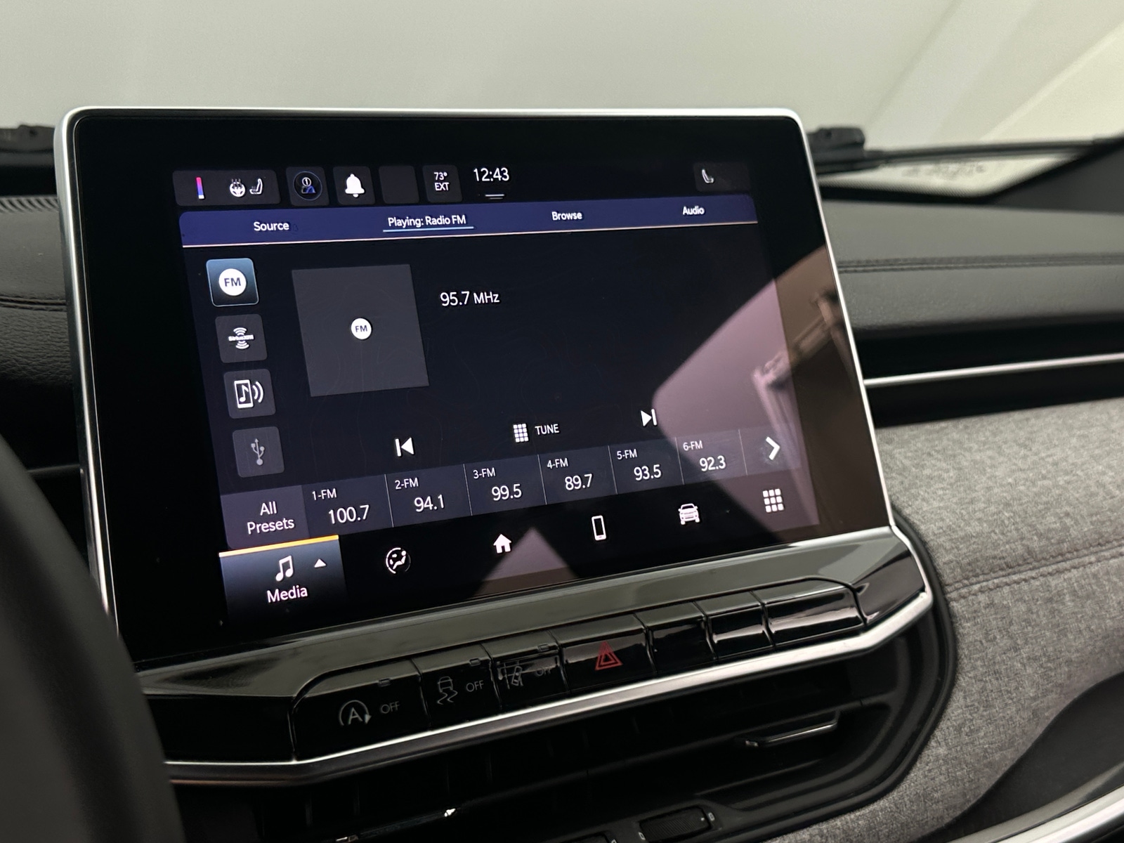 Thumbnail: 2023 Jeep Compass - 3