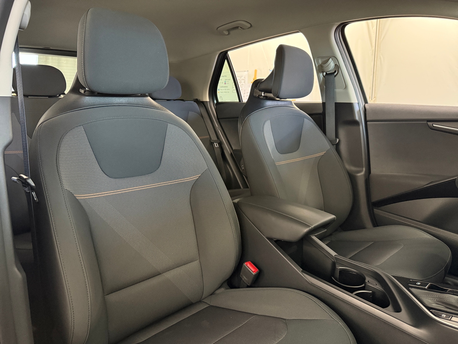Thumbnail: 2026 Kia Niro - 2