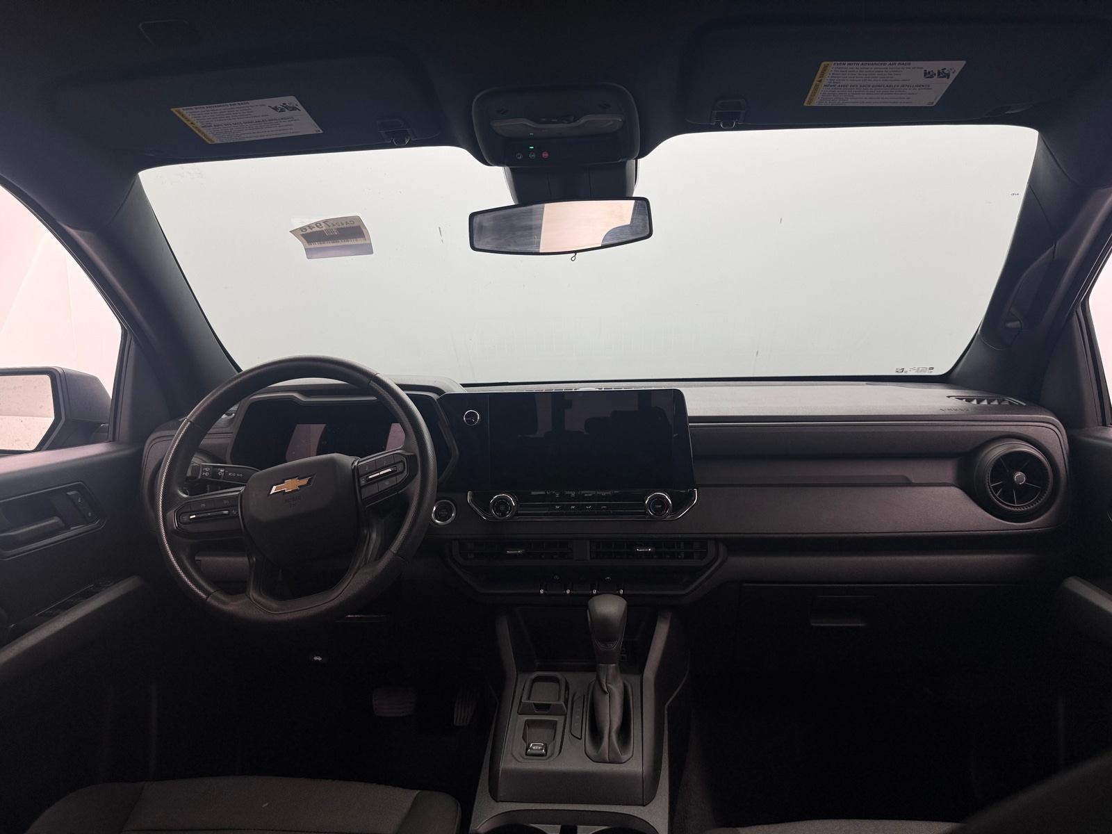 Thumbnail: 2023 Chevrolet Colorado - 3